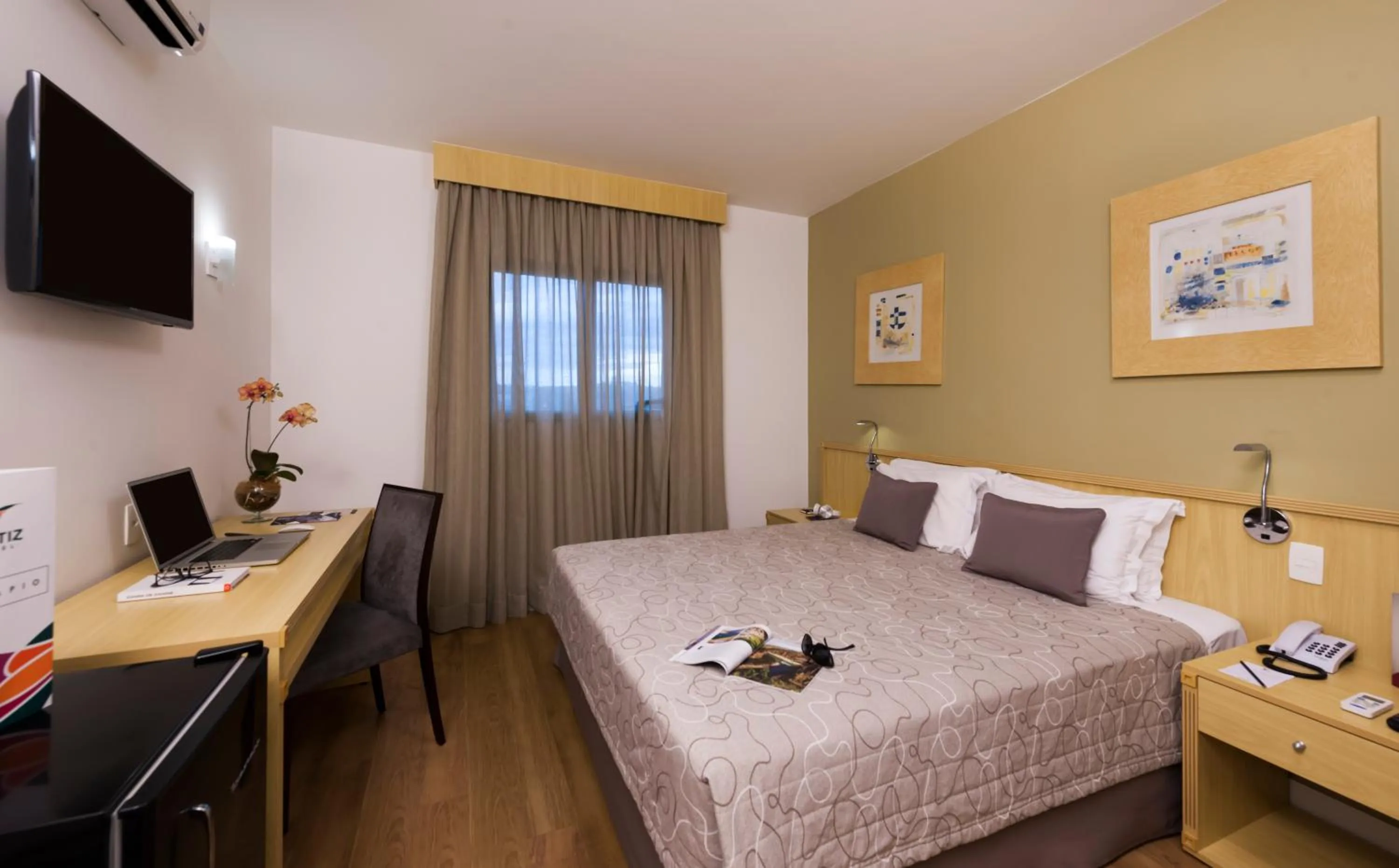 Photo of the whole room, Bed in Matiz Jaguariúna