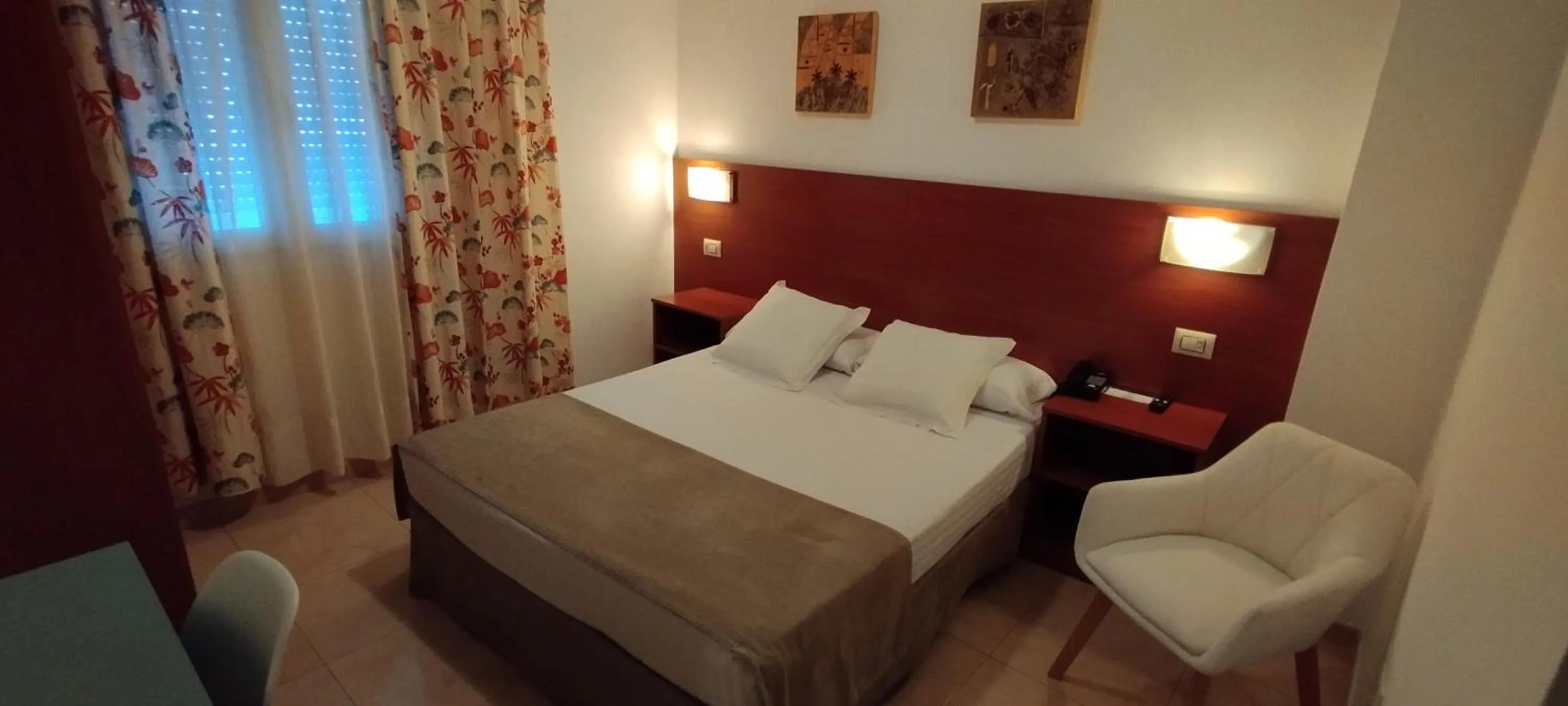 Decorative detail, Bed in Hotel Torres Touriño