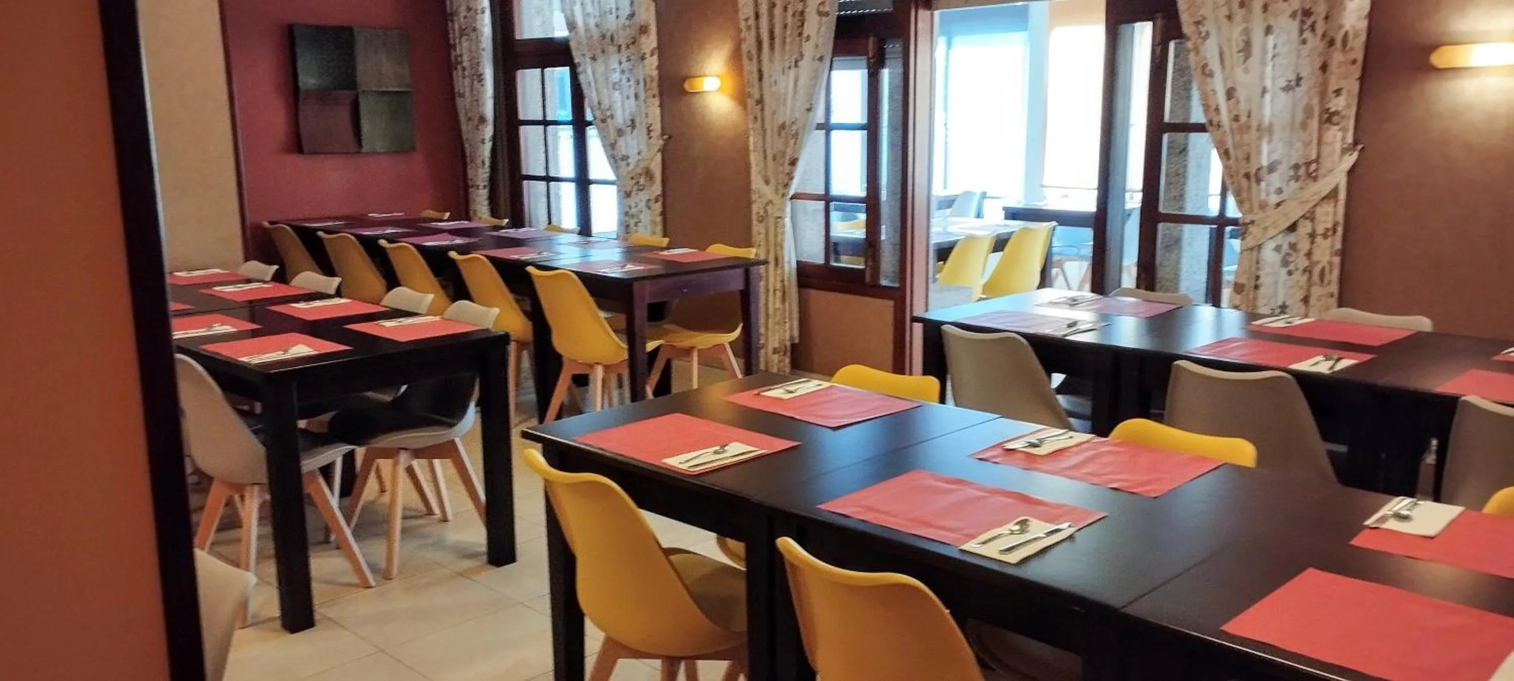 Dining area in Hotel Torres Touriño
