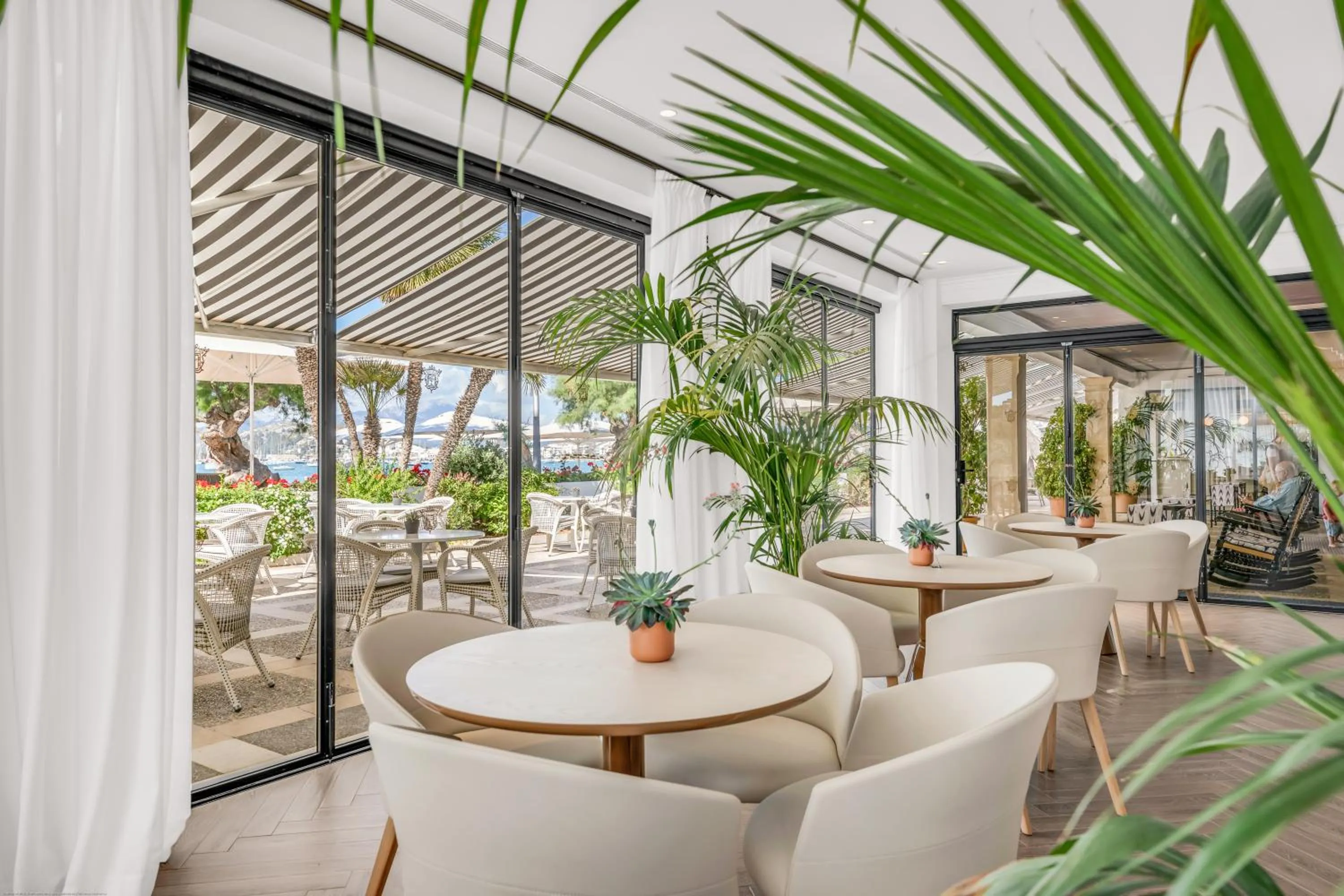 Living room in Hotel Illa d'Or & Club Apts 4* Sup