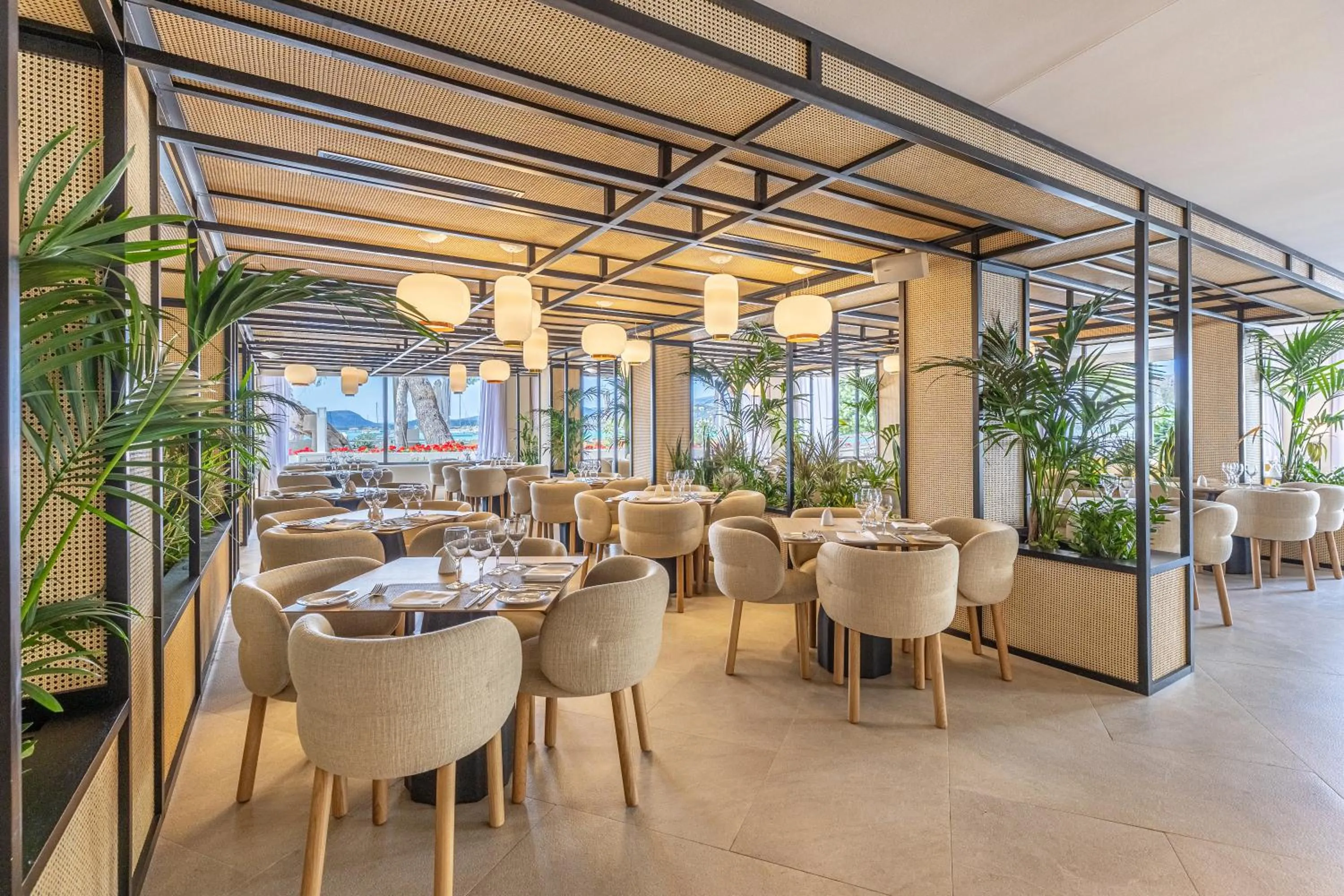 Dining area in Hotel Illa d'Or & Club Apts 4* Sup