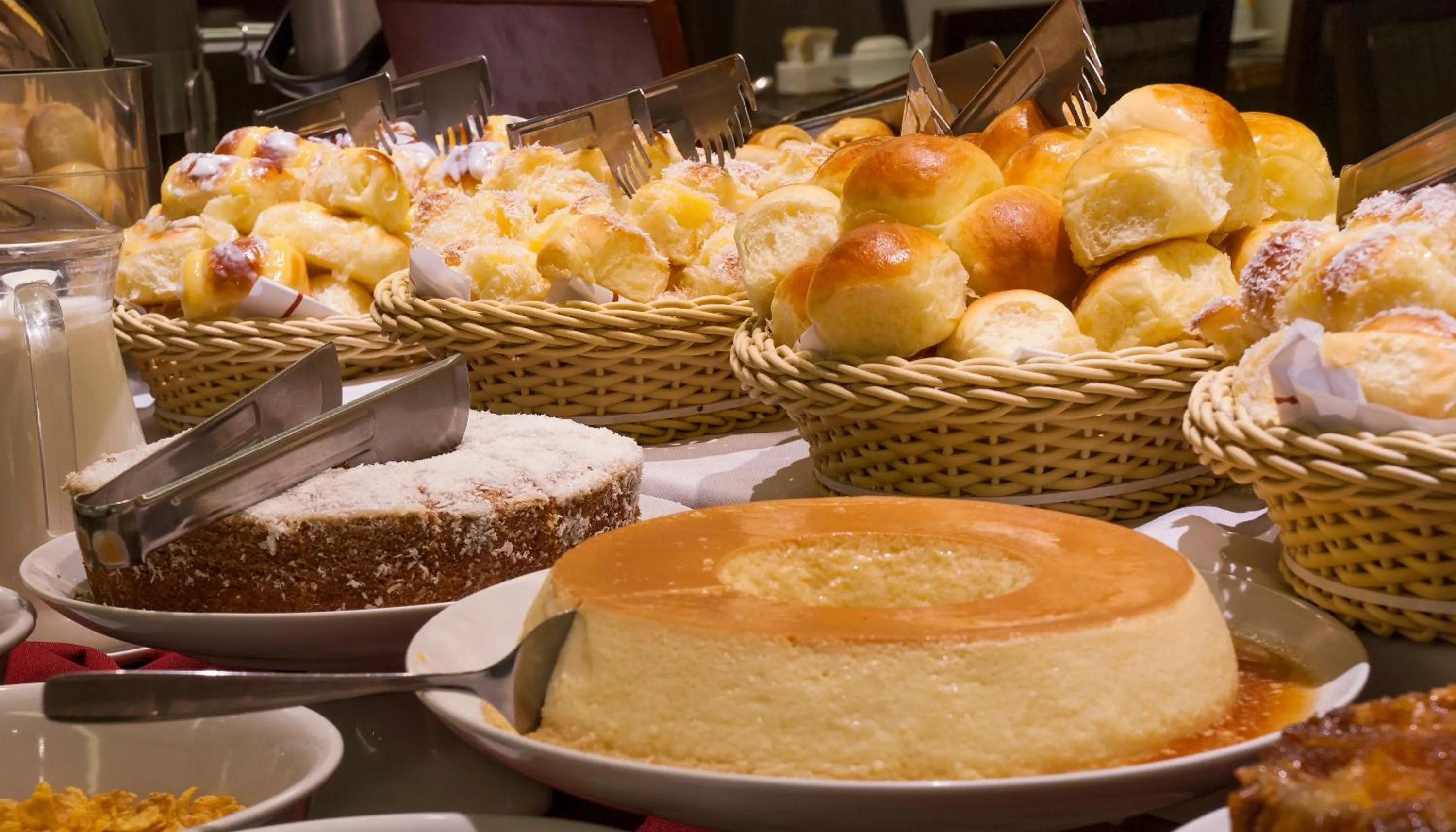 Continental breakfast in Hotel Atlântico Travel Copacabana