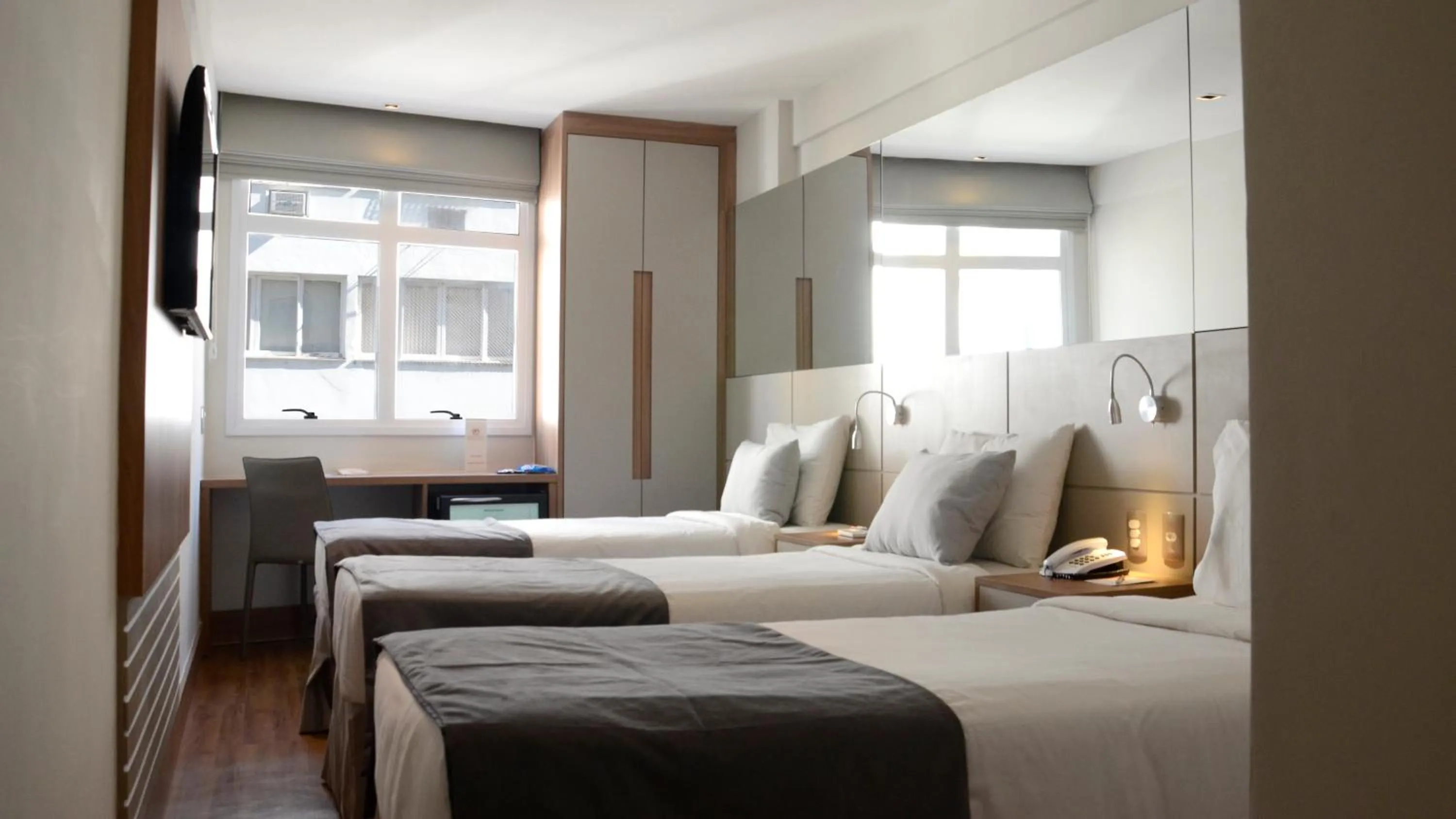 Bedroom, Bed in Hotel Atlântico Travel Copacabana