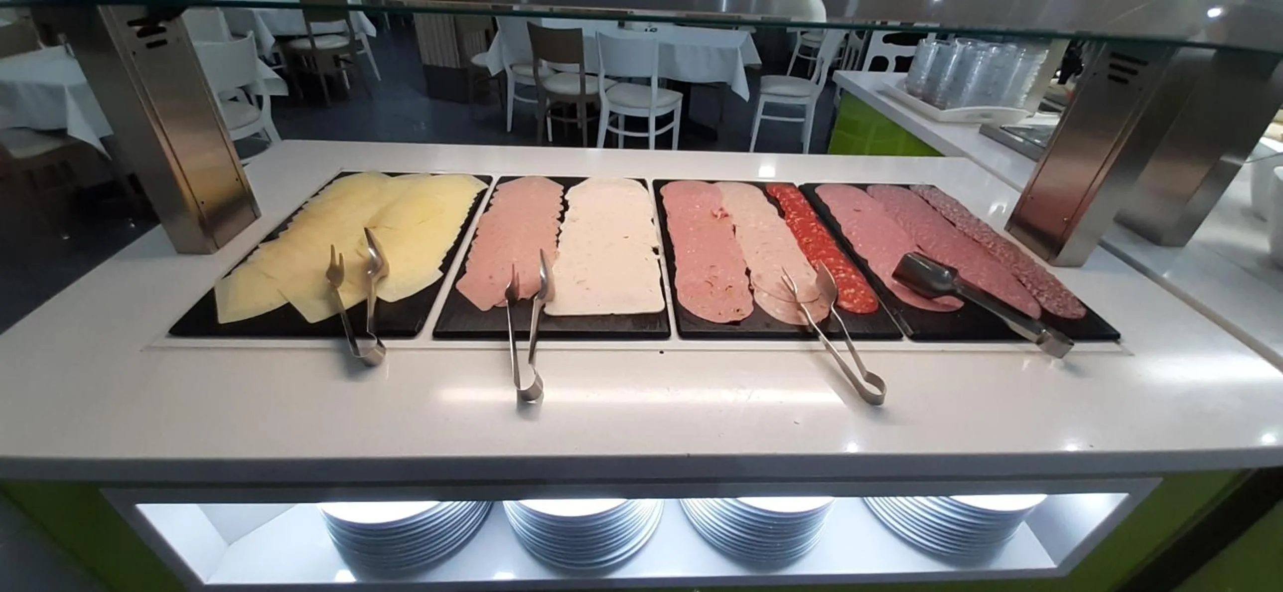 Buffet breakfast in Turbo Club