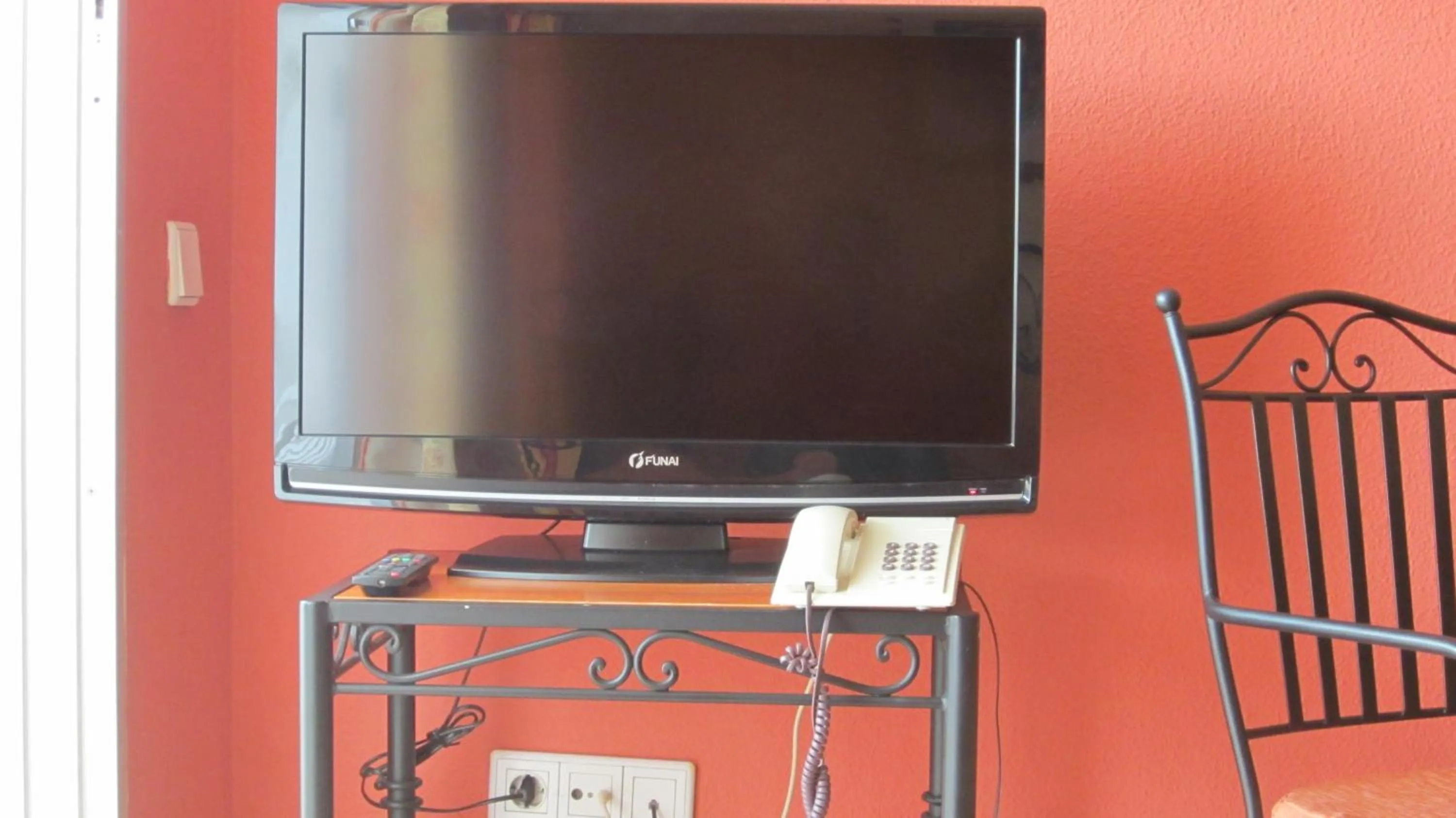 TV and multimedia in Apartamentos Amazonas