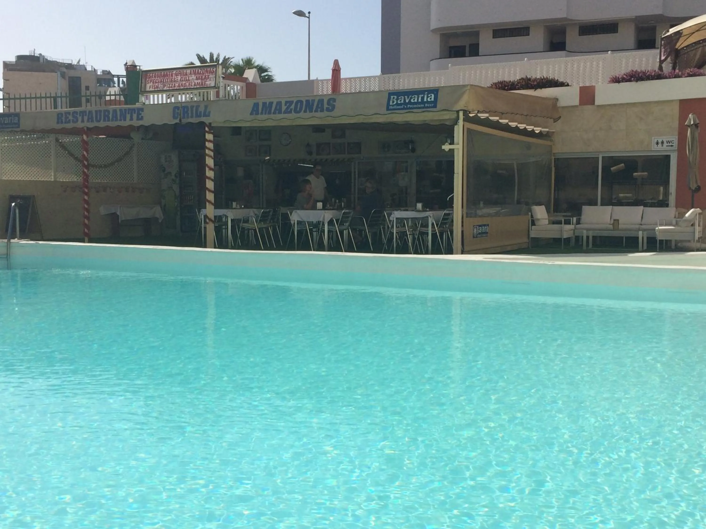 Swimming pool in Apartamentos Amazonas