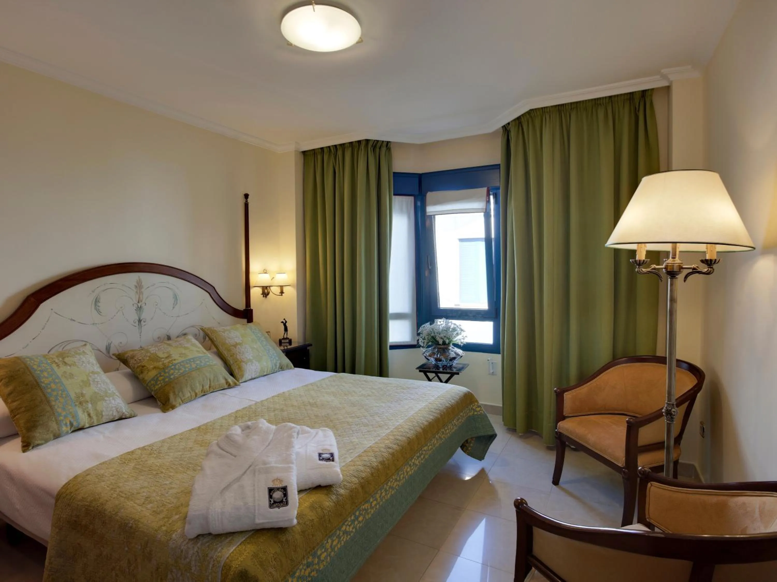 Bed in Hotel Golf Campoamor