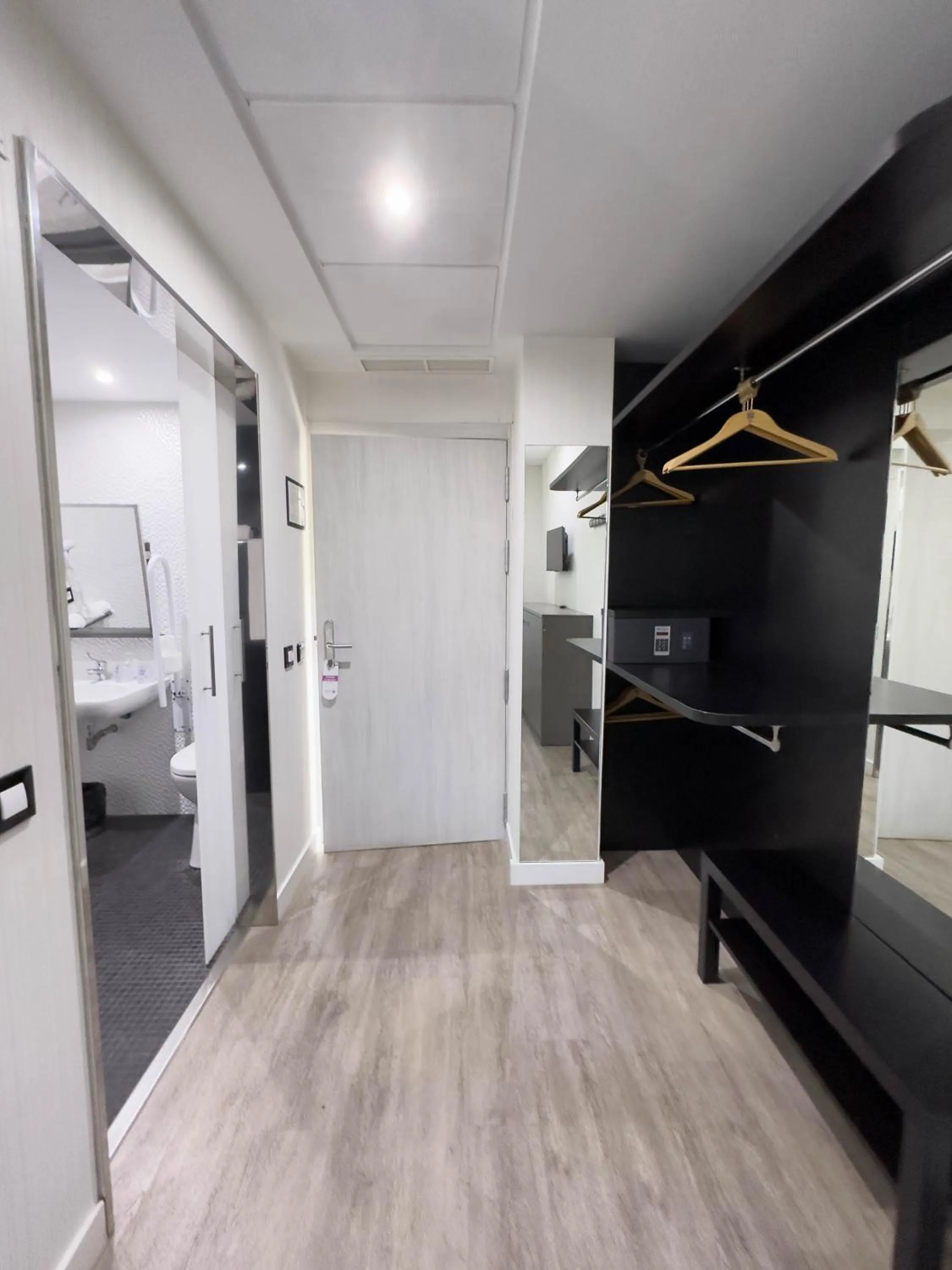 wardrobe in Hoteles Urbanos N Avenida de España