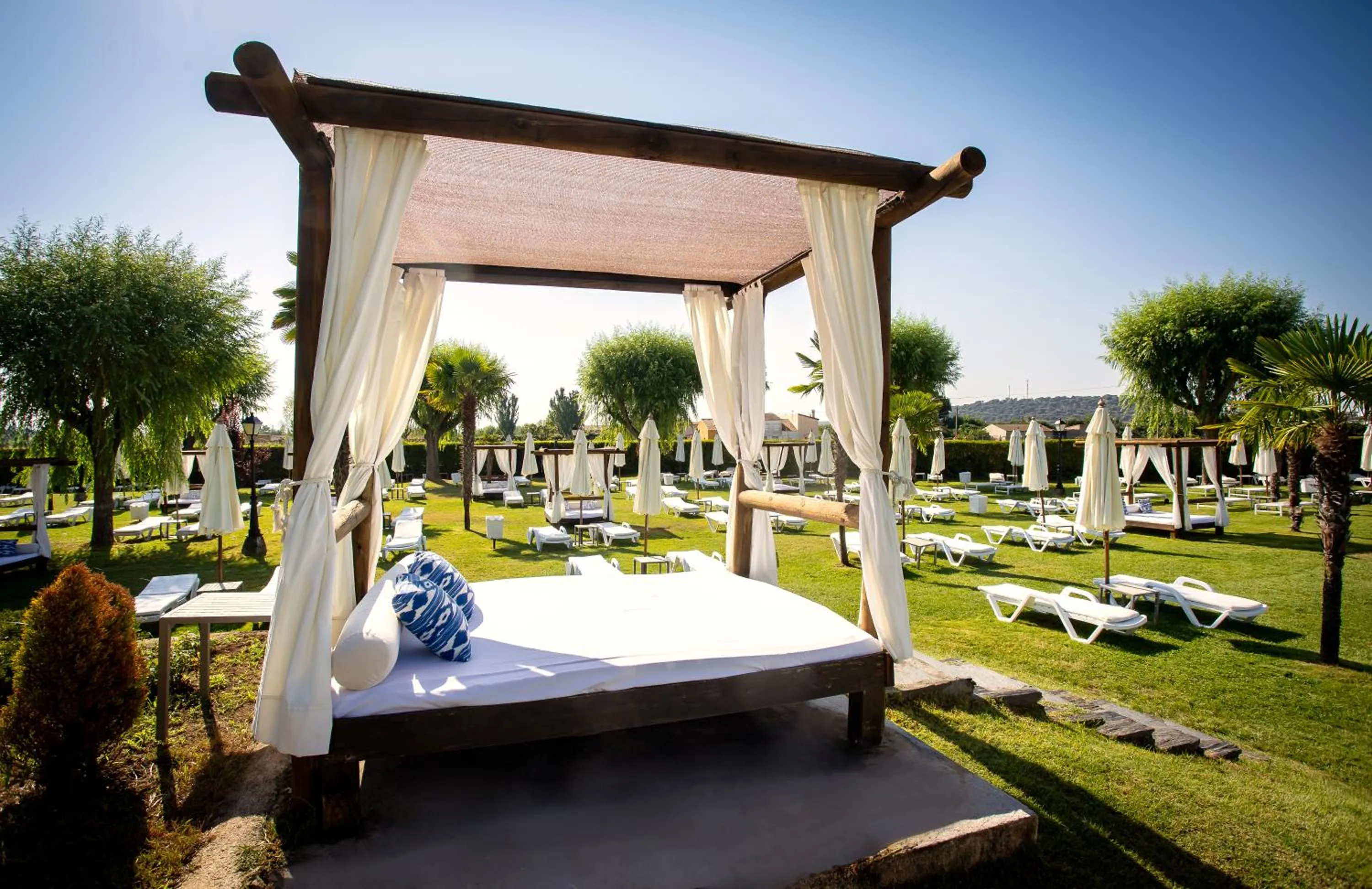 Natural landscape in Hotel Conde Rodrigo II by eme hoteles