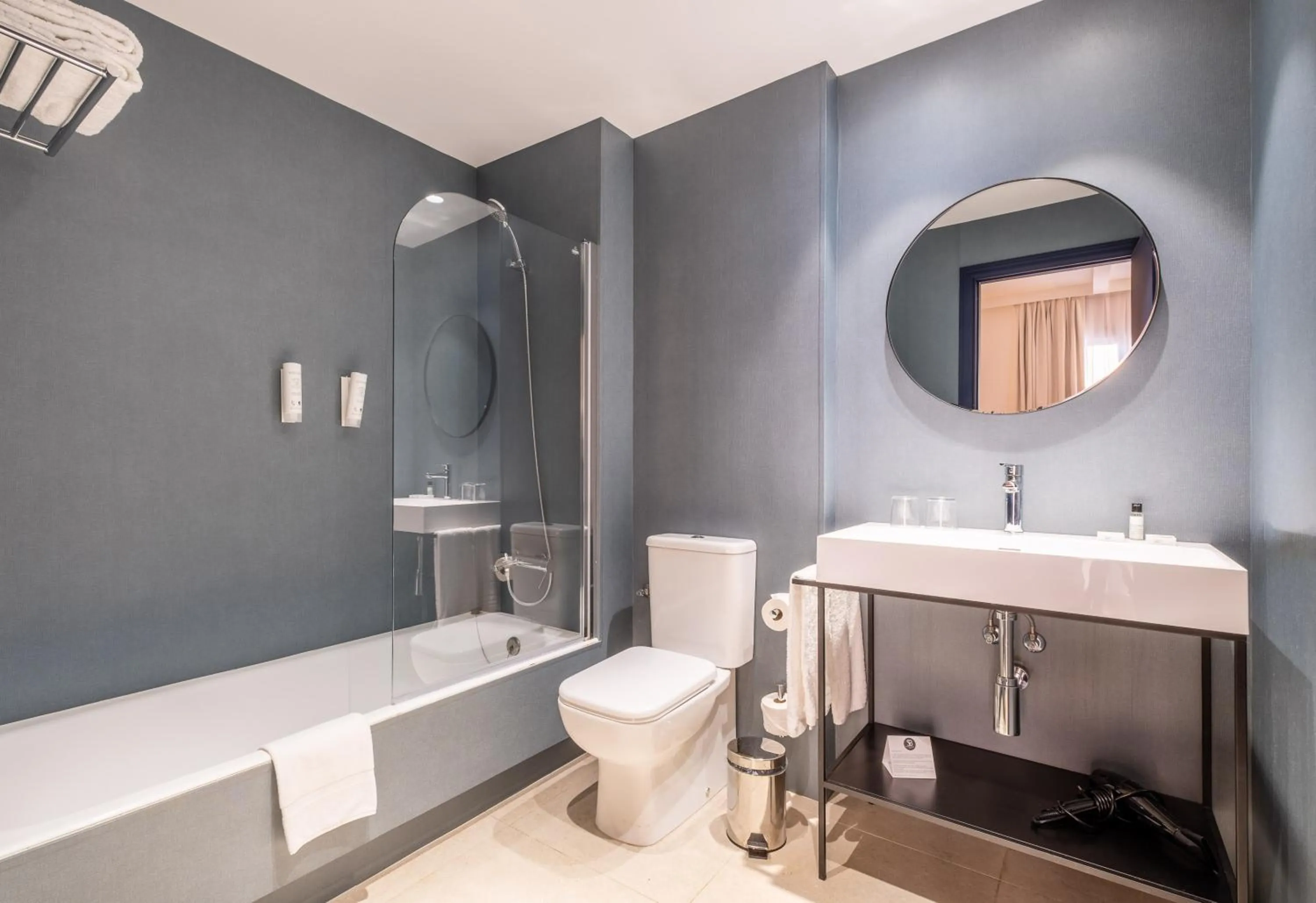 Bathroom in Soho Boutique Las Vegas