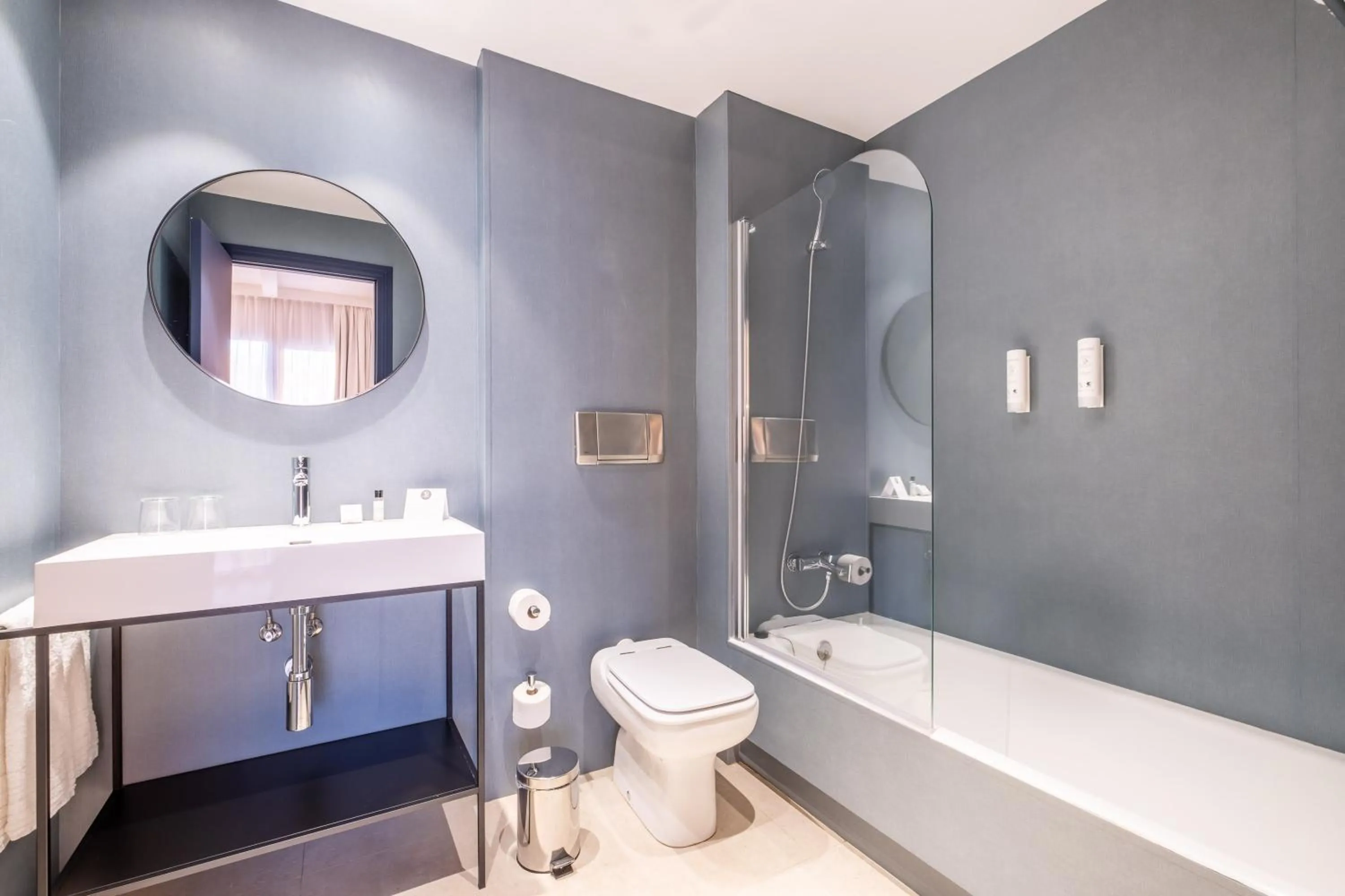 Bathroom in Soho Boutique Las Vegas