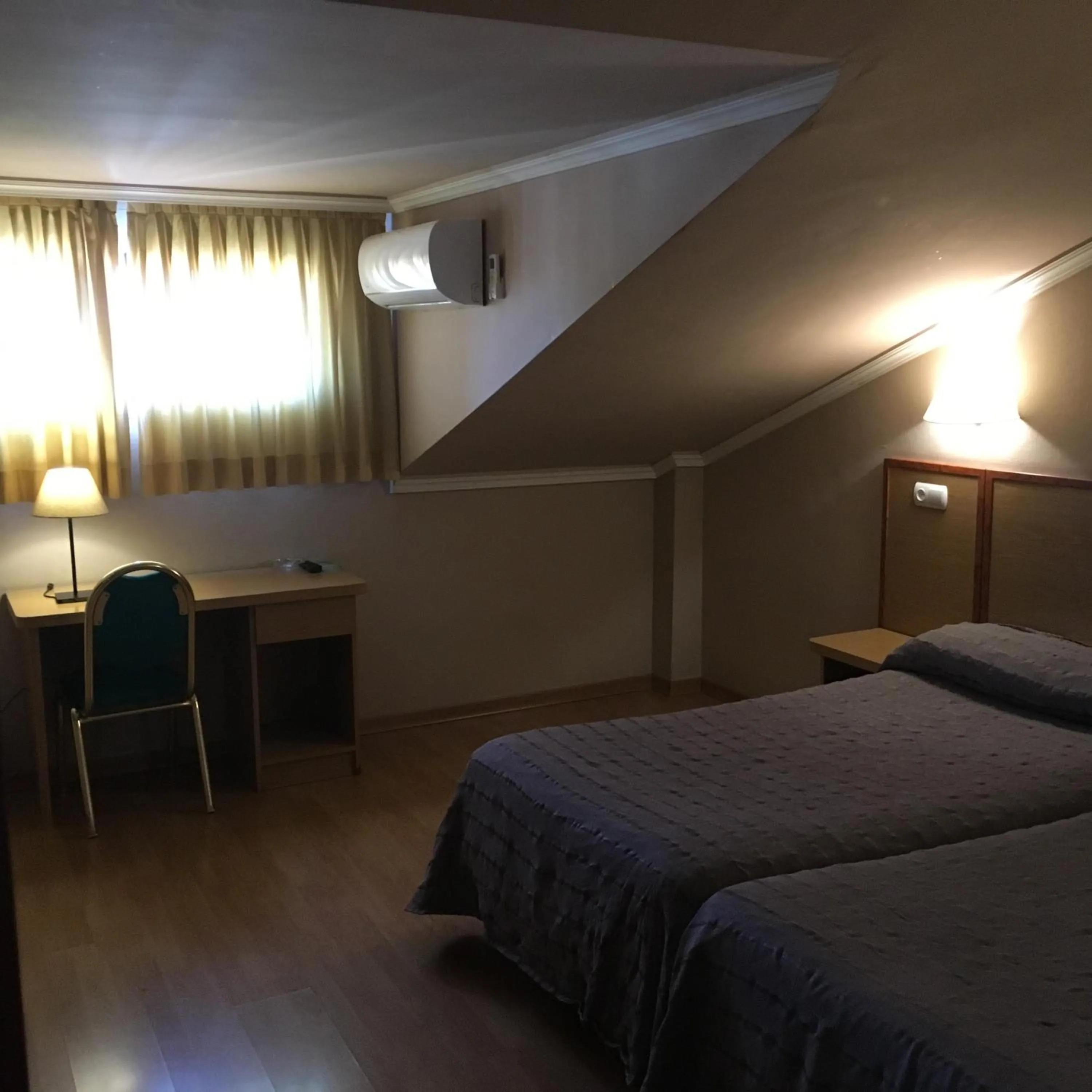 Photo of the whole room, Bed in Hotel Avenida Leganés