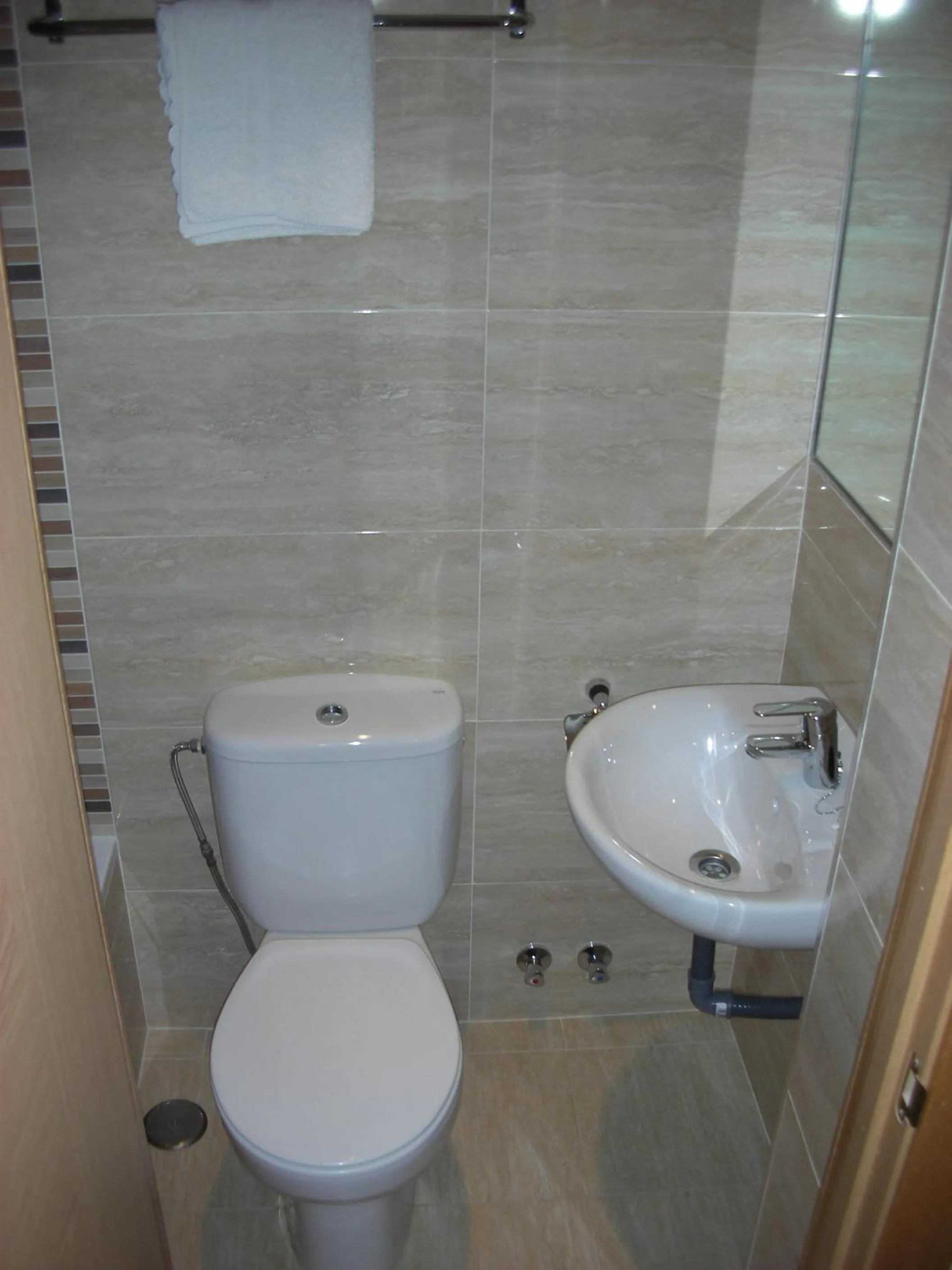 Bathroom in Hostal Sonia Granada