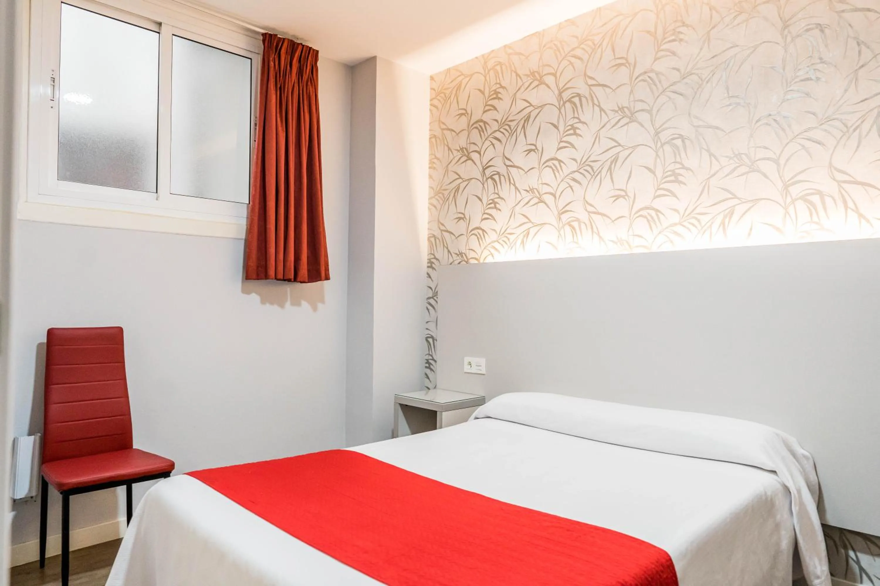 Bed in Hostal Sonia Granada