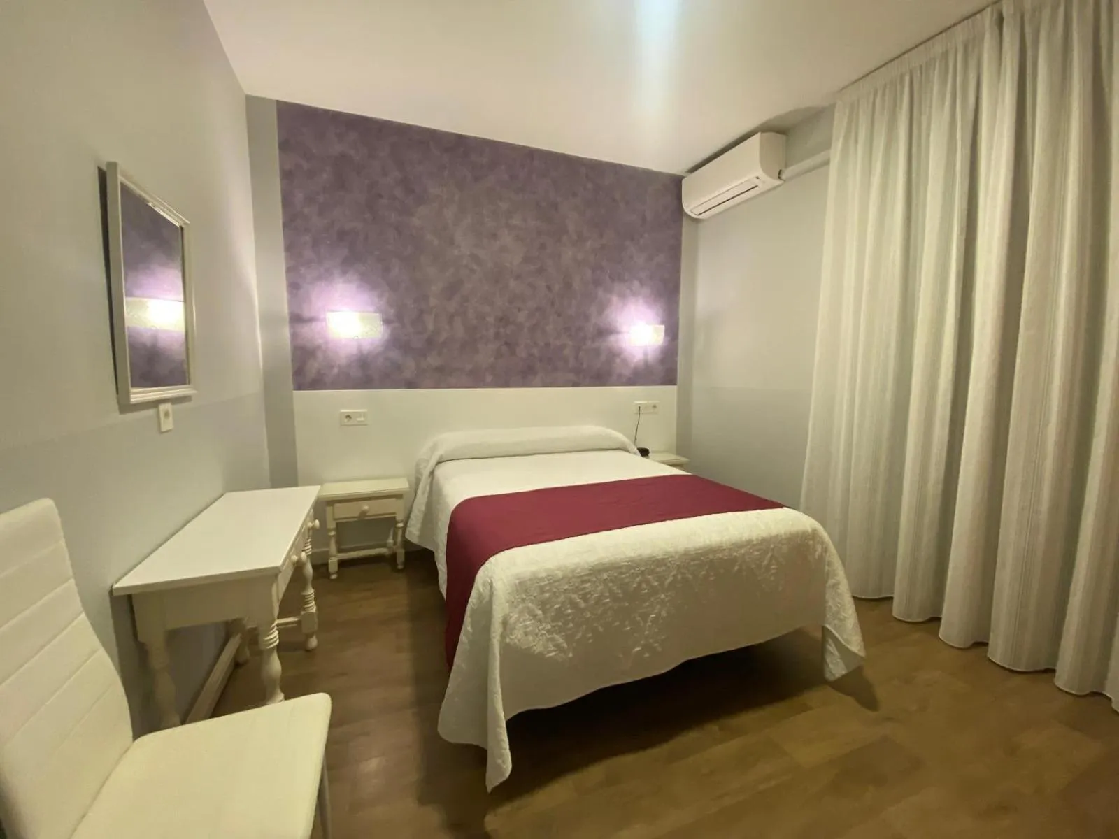 Bed in Hostal Sonia Granada