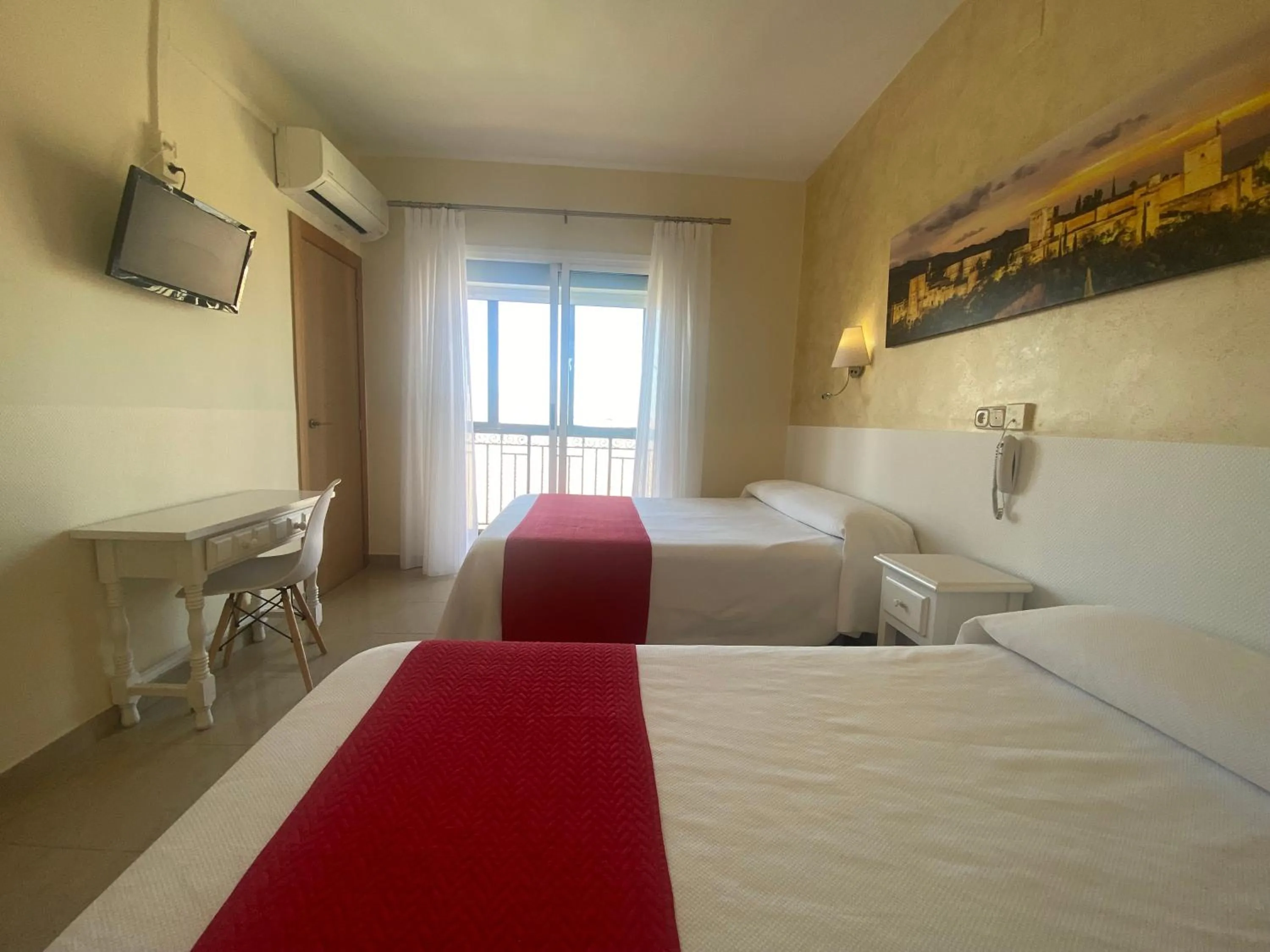 Bed in Hostal Sonia Granada