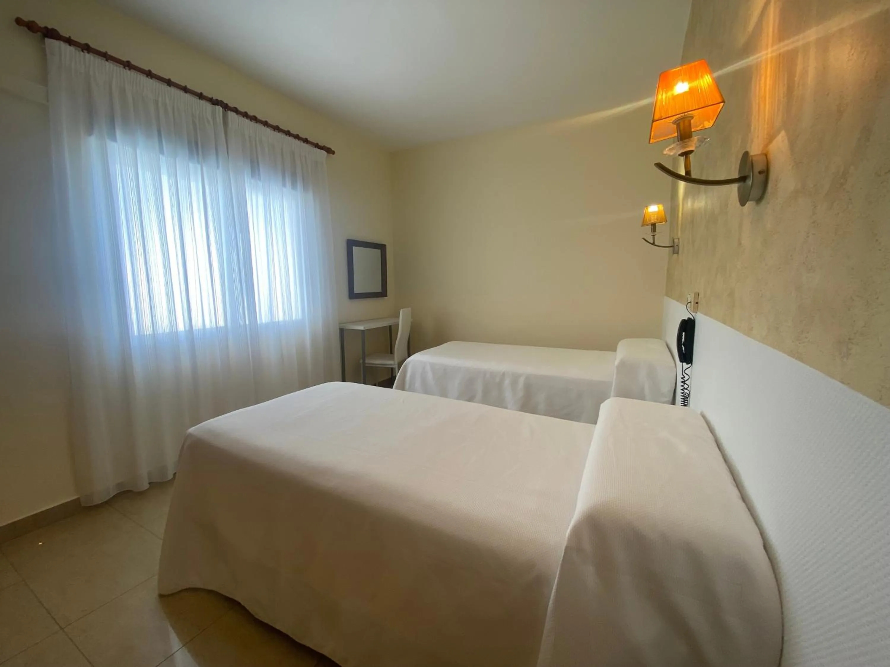 Bed in Hostal Sonia Granada