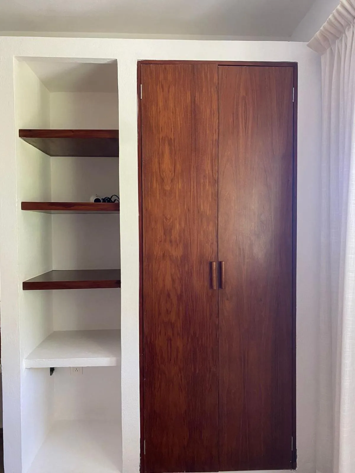 wardrobe in Hotel Pelecanus Suites Holbox