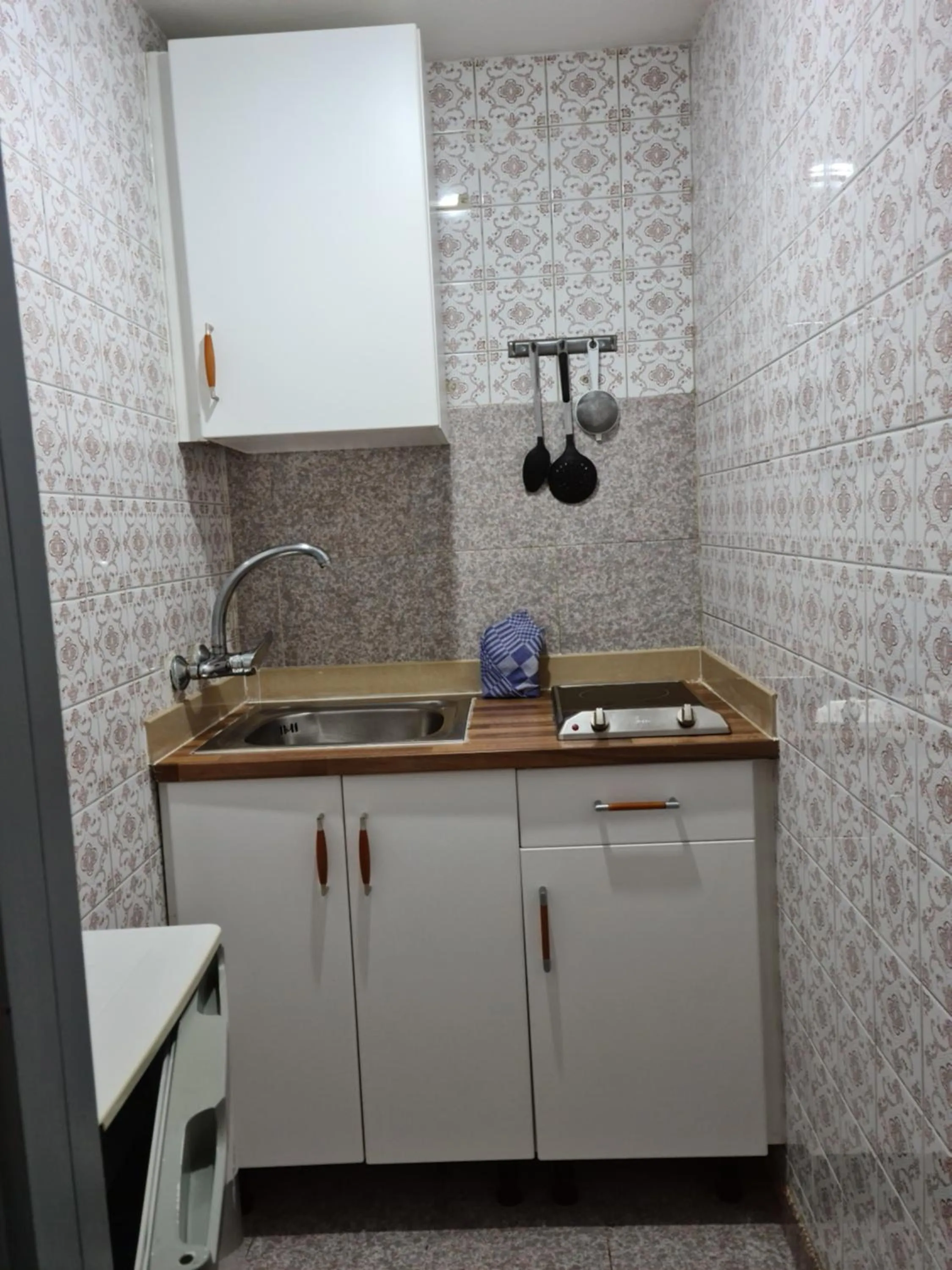 Kitchen or kitchenette in Apartamentos Catalina Park