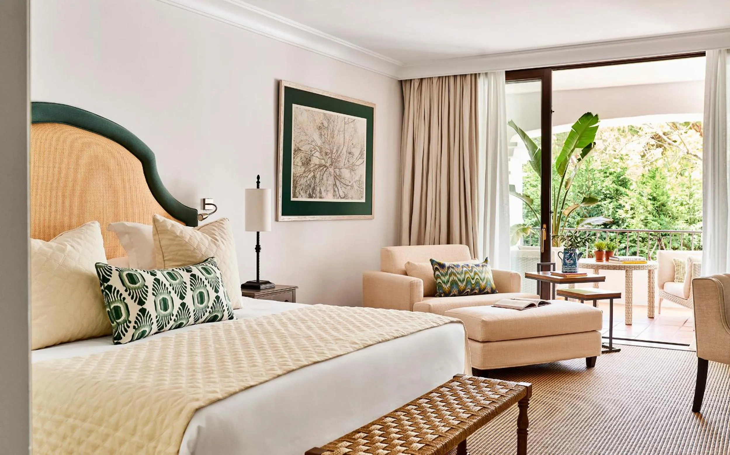 Bed in Marbella Club Hotel · Golf Resort & Spa