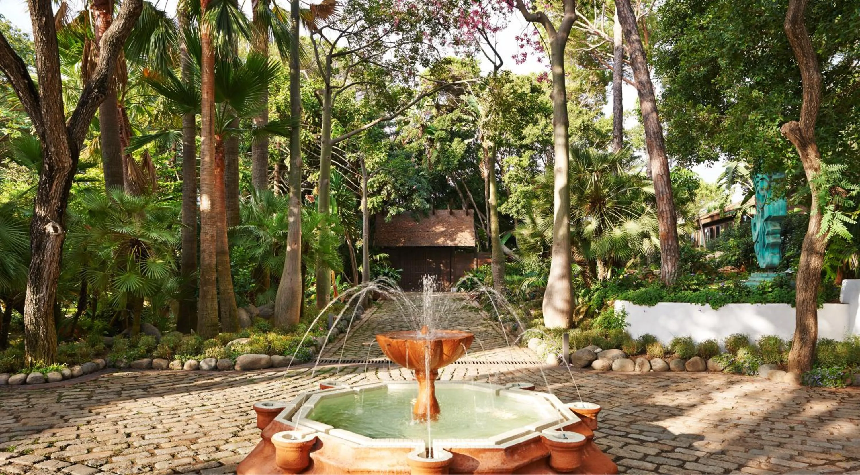 Garden in Marbella Club Hotel · Golf Resort & Spa