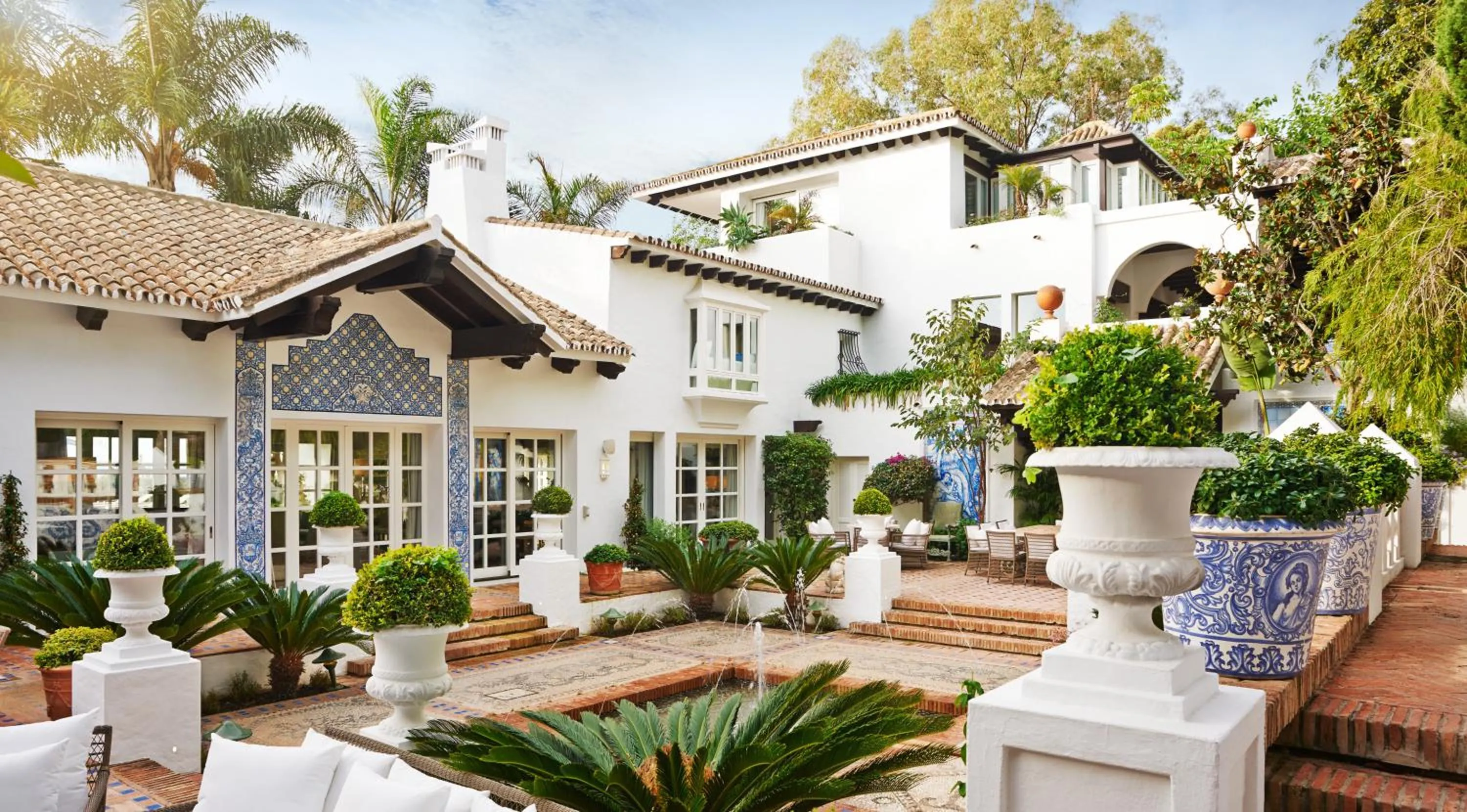 Facade/entrance in Marbella Club Hotel · Golf Resort & Spa