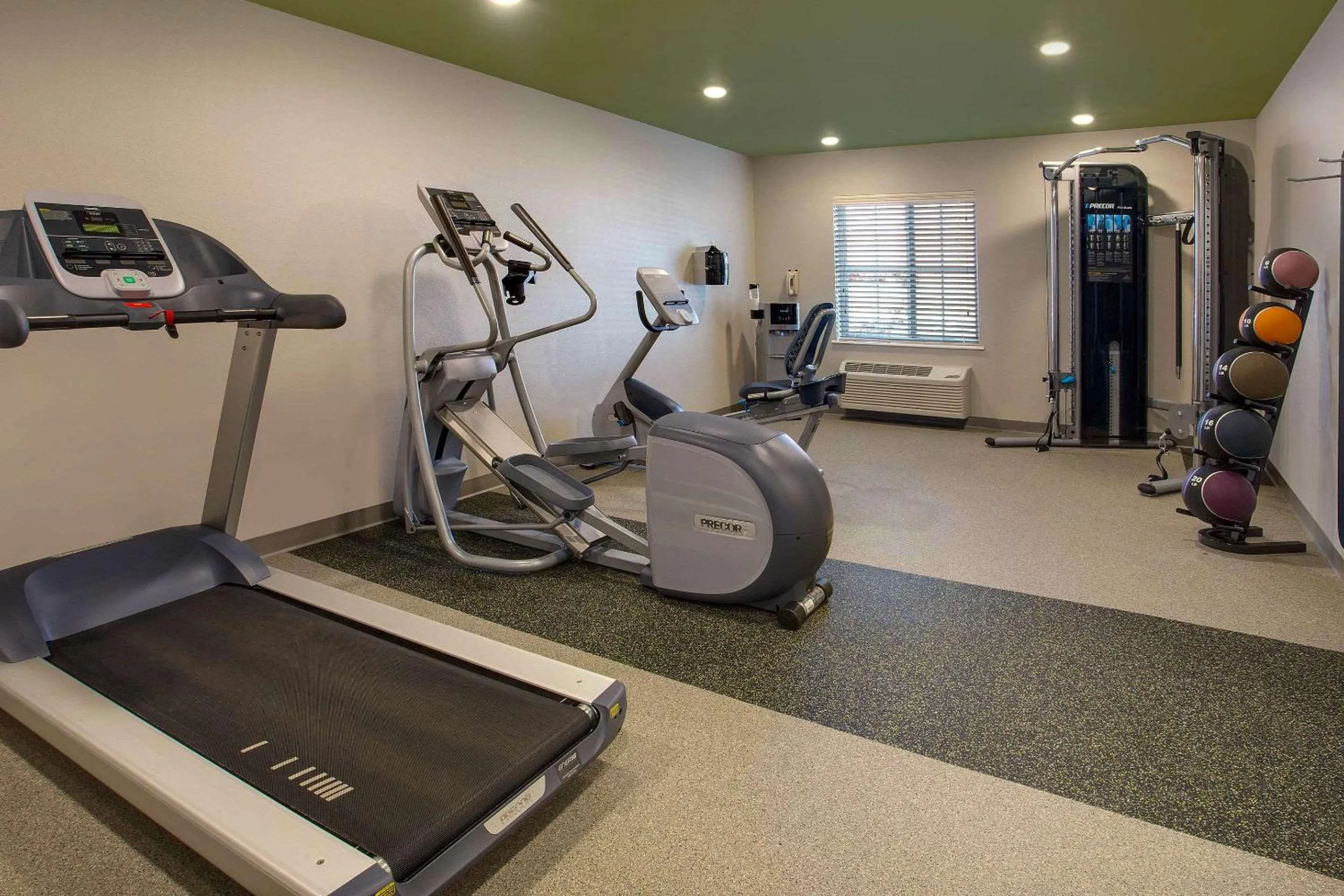Fitness centre/facilities in WoodSpring Suites Baltimore White Marsh - Nottingham
