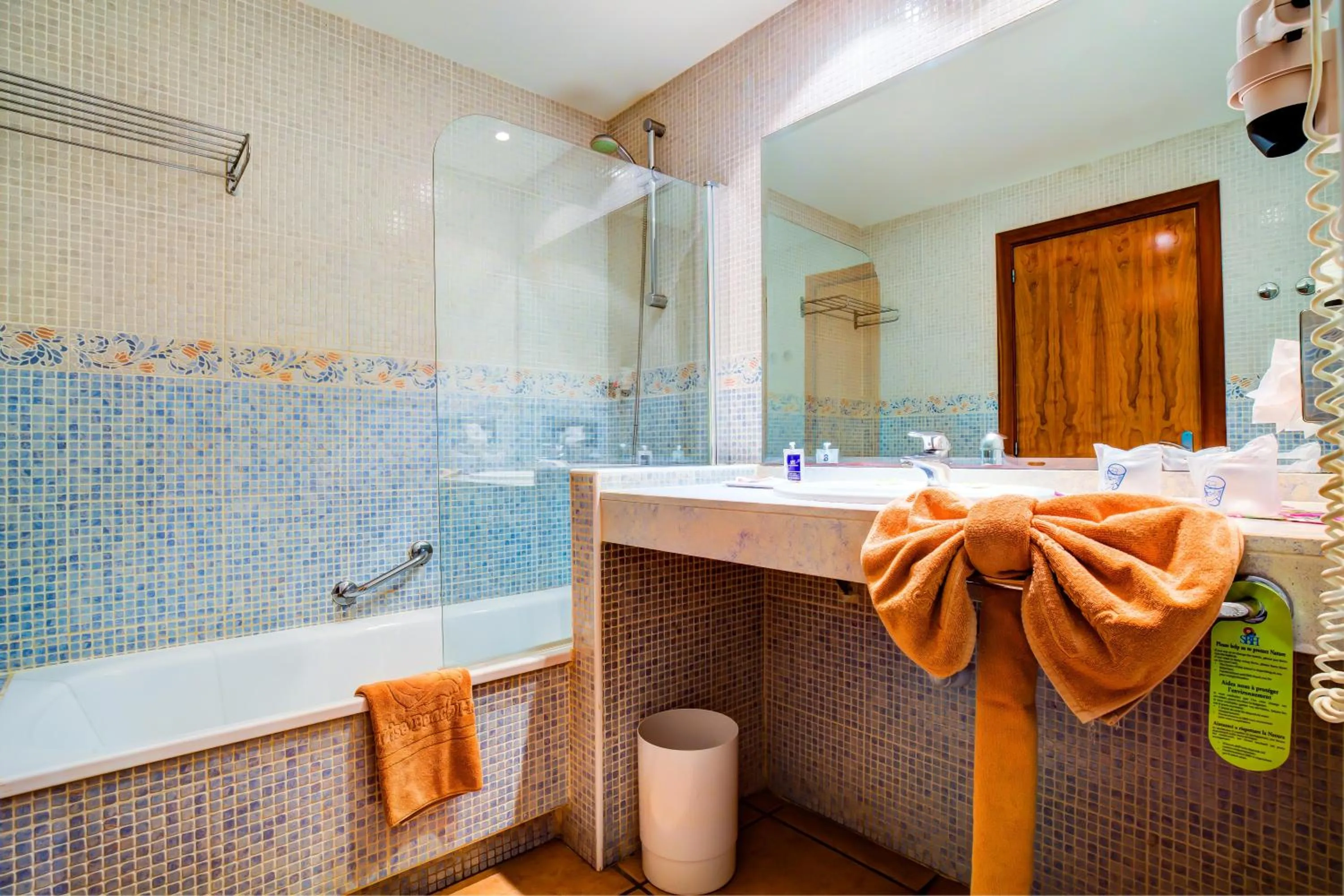 Bathroom in SBH Club Paraiso Playa