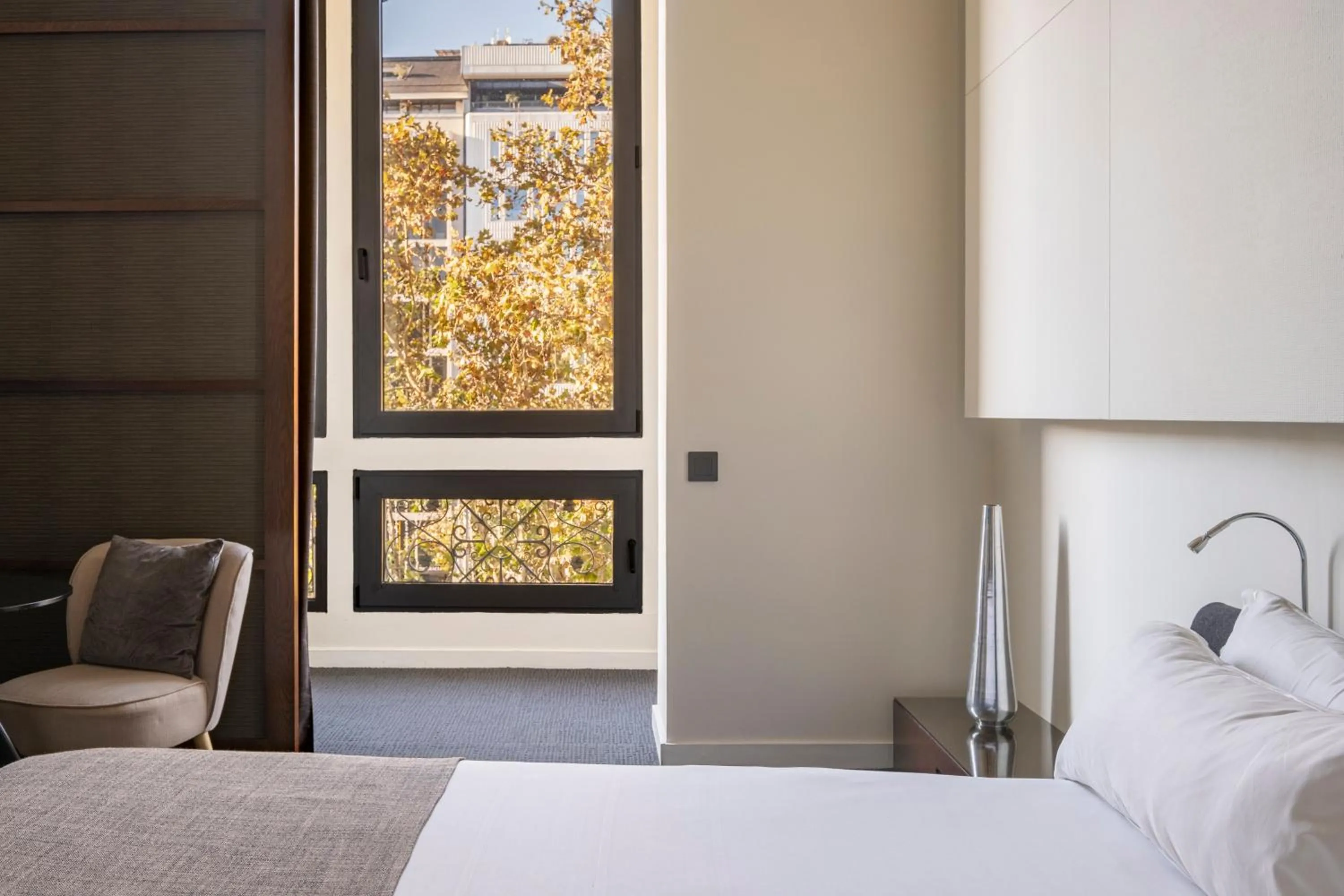 Bed in Sixtytwo Hotel