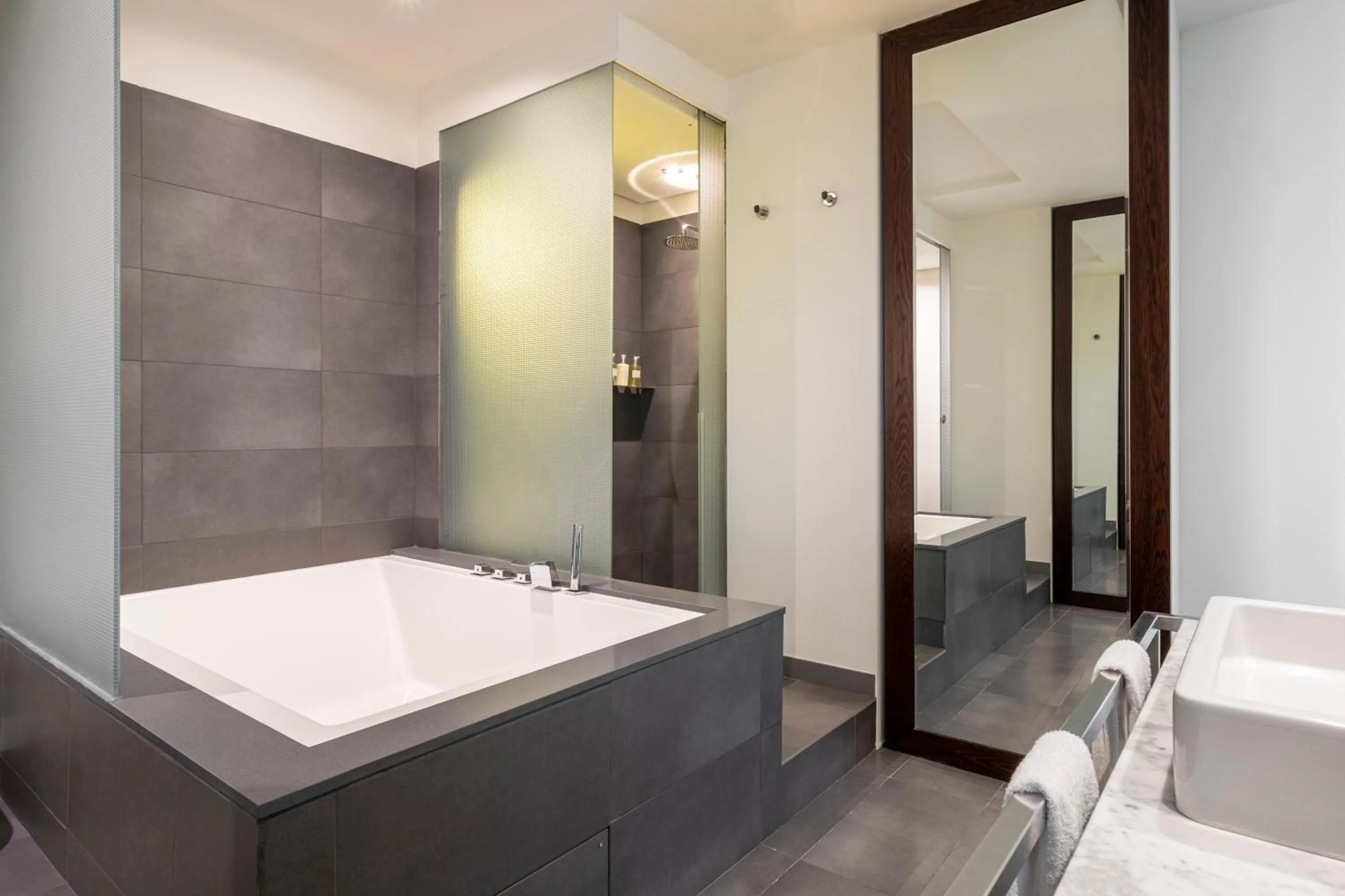 Bathroom in Sixtytwo Hotel