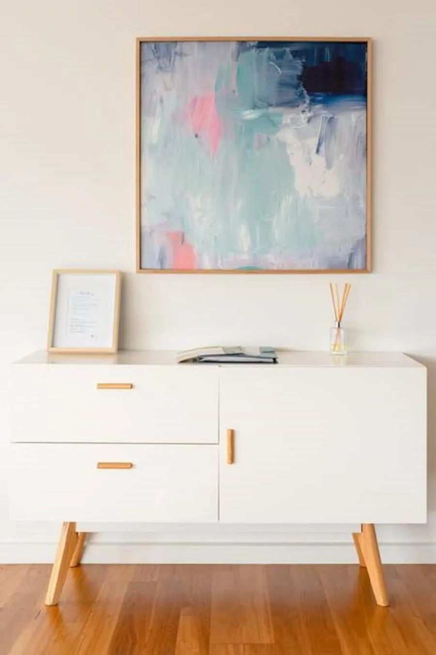 Decorative detail in Kangaroo Bay Apartments