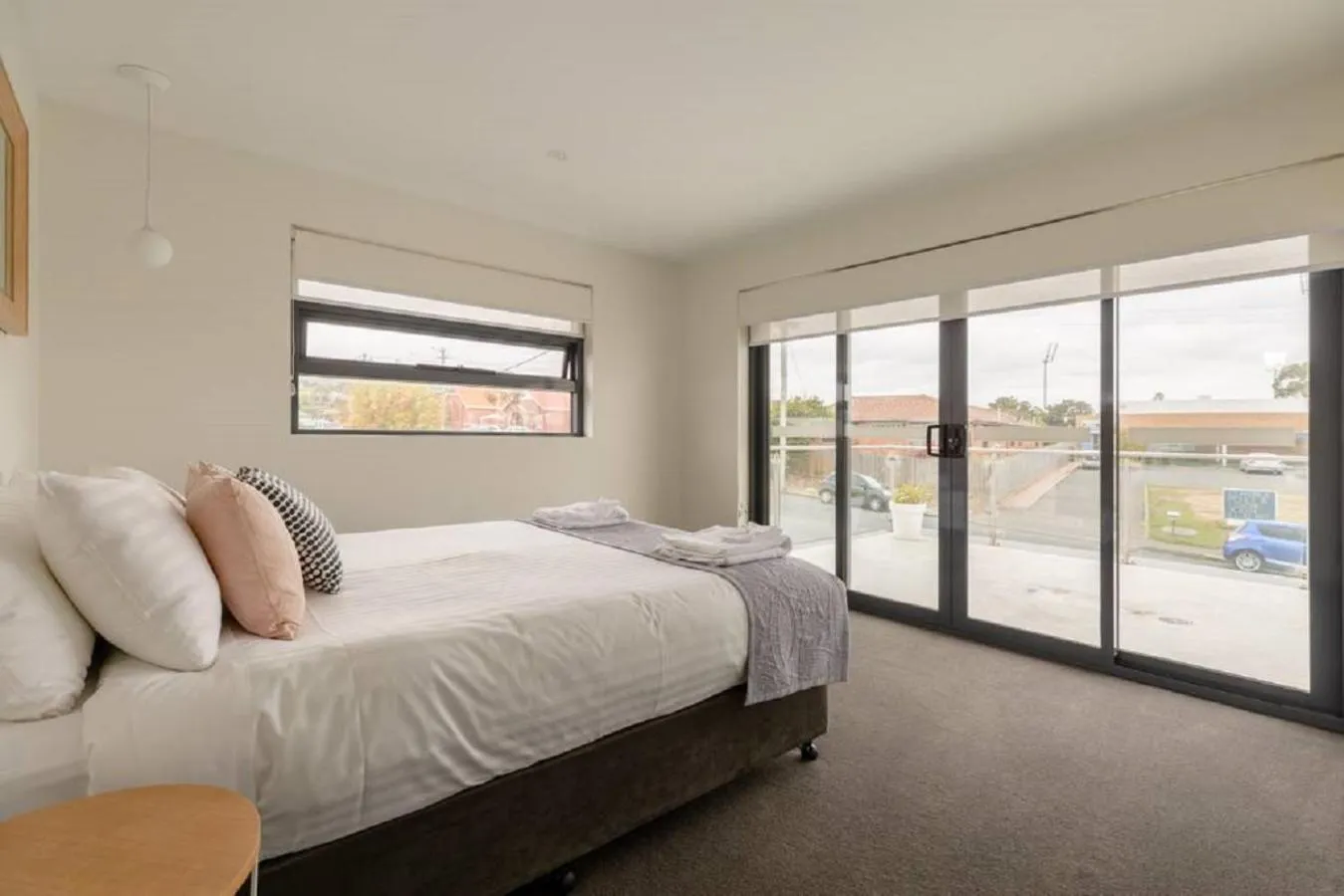 Bed in Kangaroo Bay Apartments