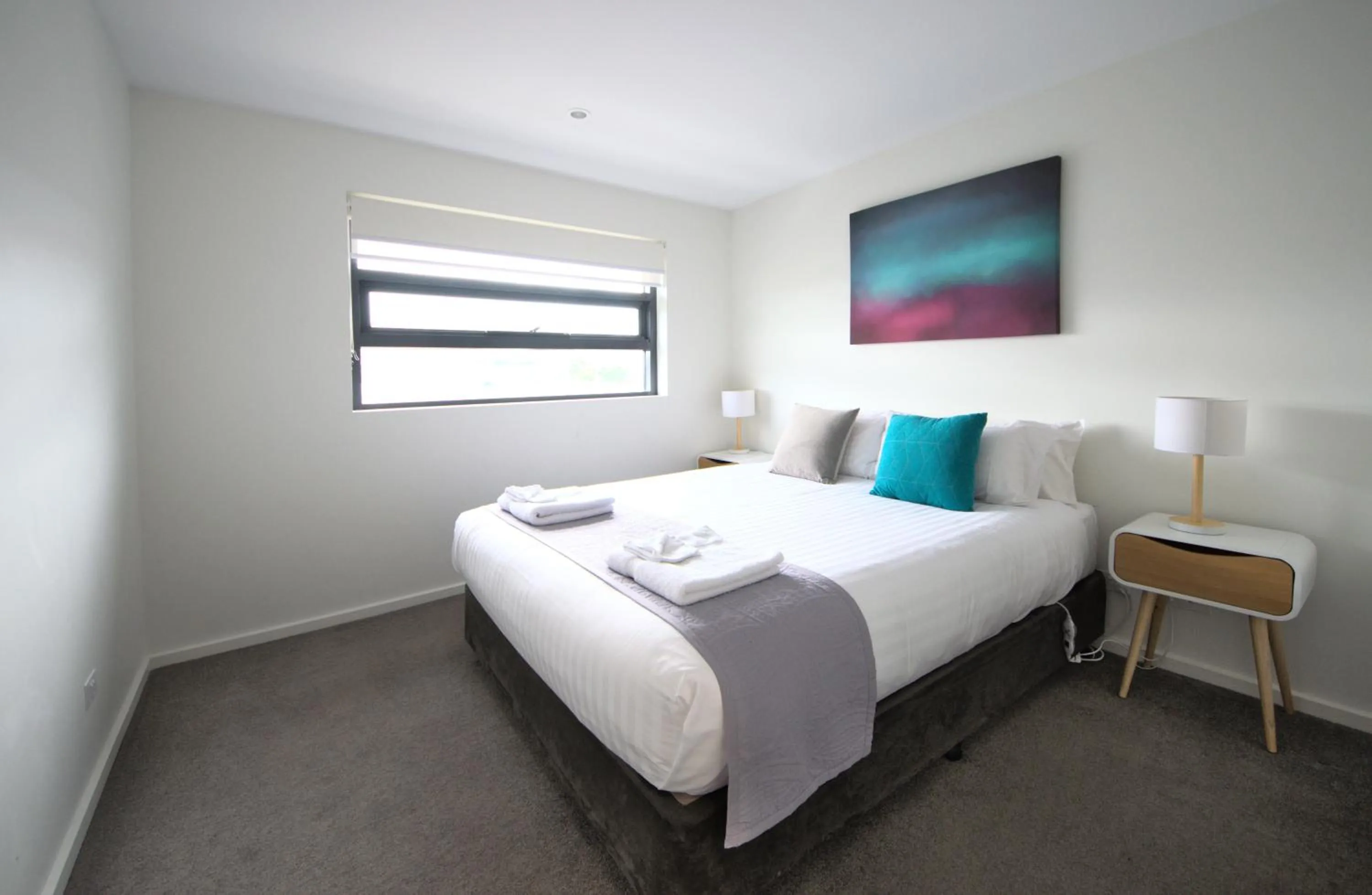 Bedroom, Bed in Kangaroo Bay Apartments