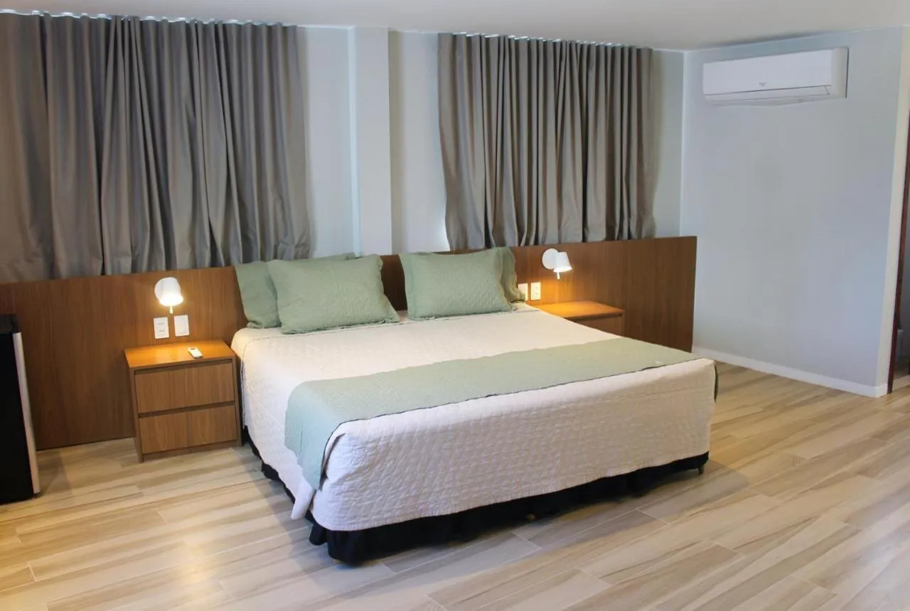 Bed in Farol de Itapuã Praia Hotel