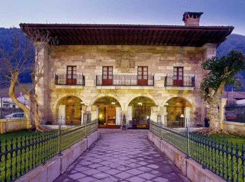 Property building in Hotel Palacio Guevara