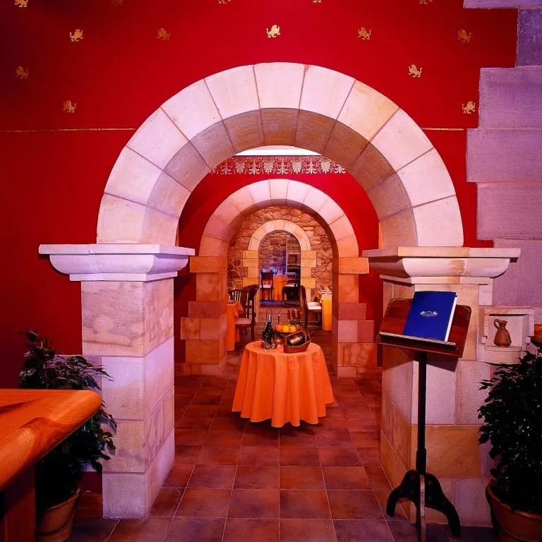 Decorative detail in Hotel Palacio Guevara