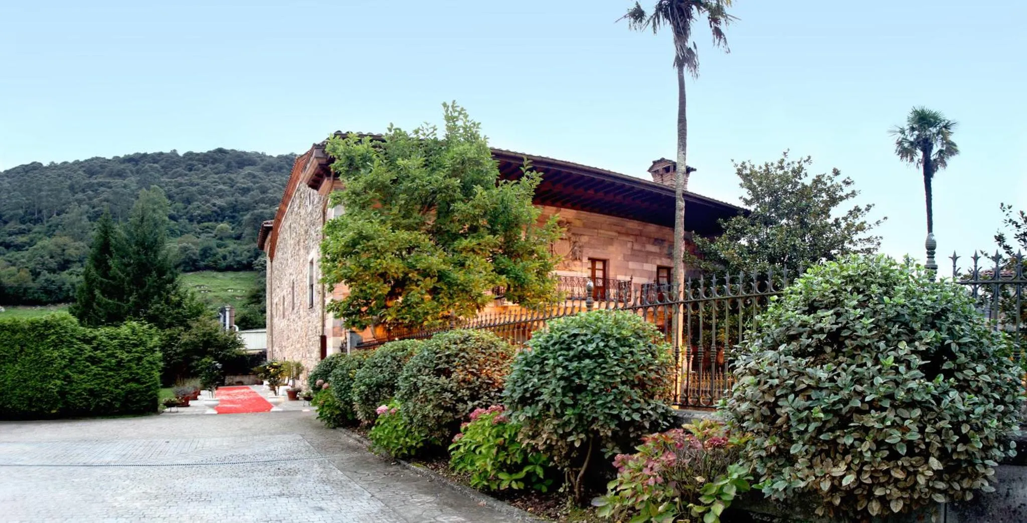 Property building in Hotel Palacio Guevara