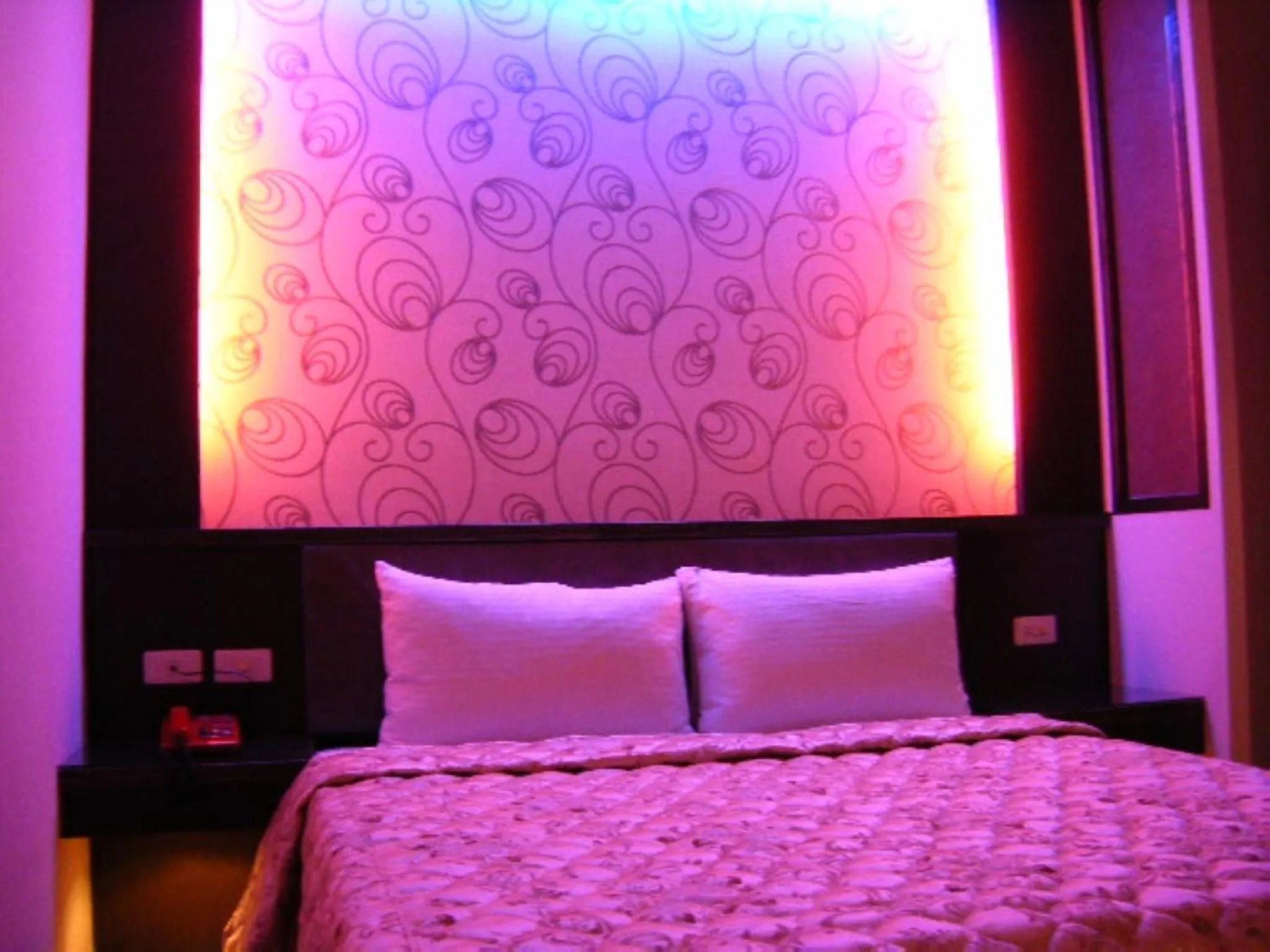 Bed in Baseball Hotel