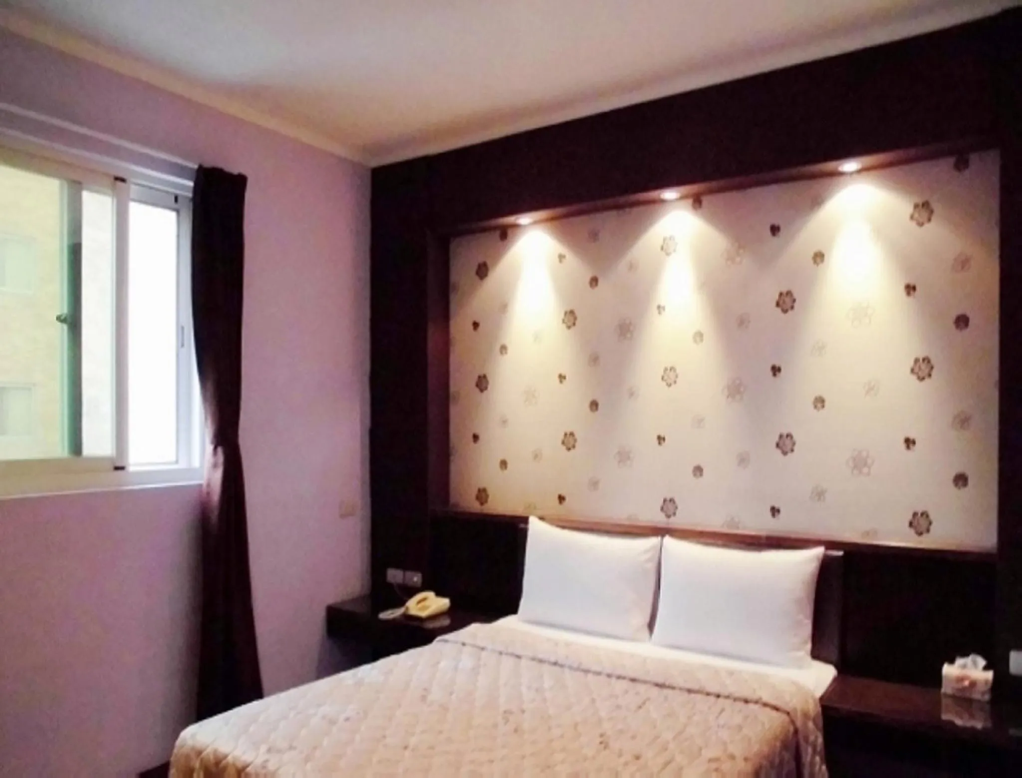 Bed in Baseball Hotel