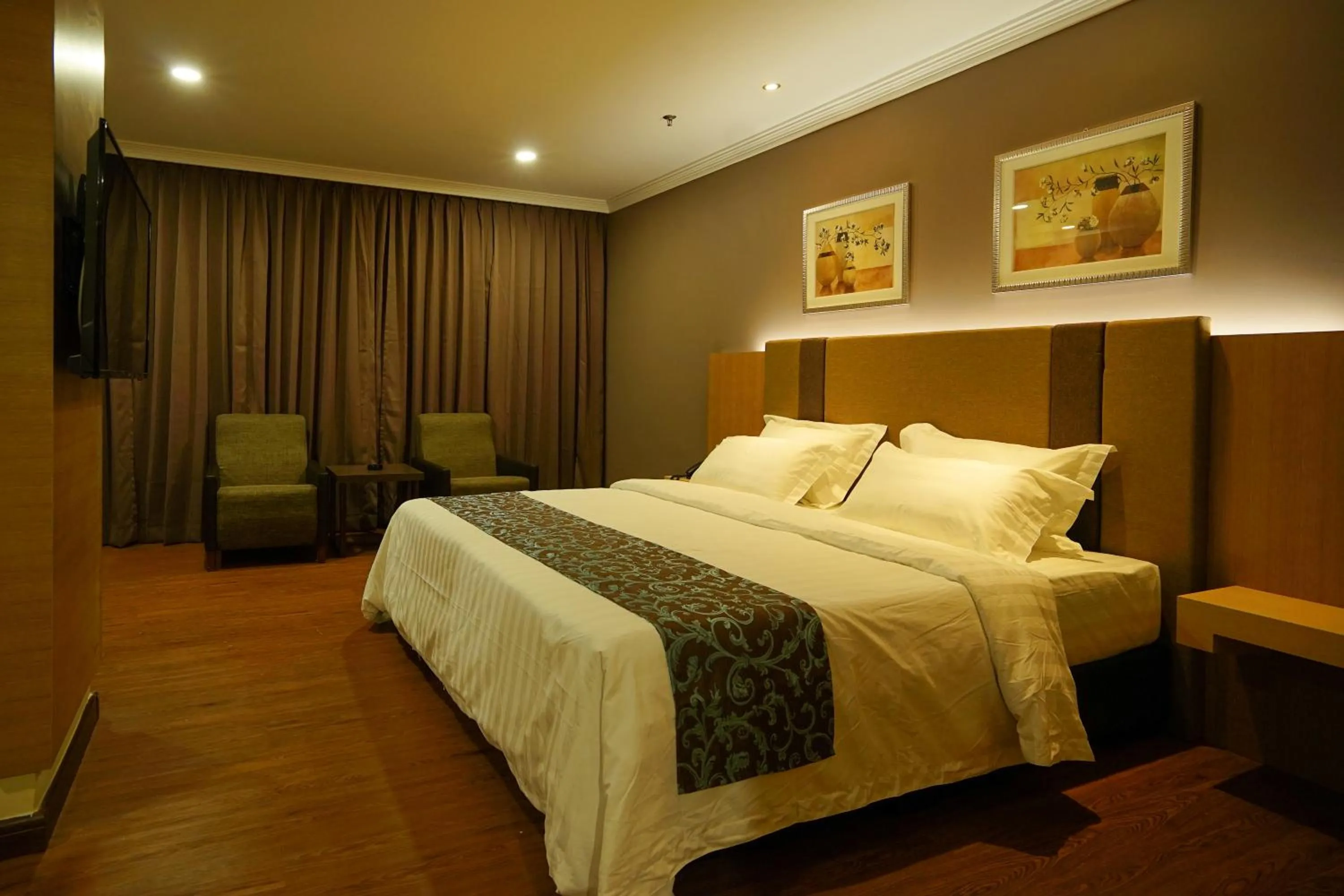 Photo of the whole room, Bed in Hotel Anika Kluang