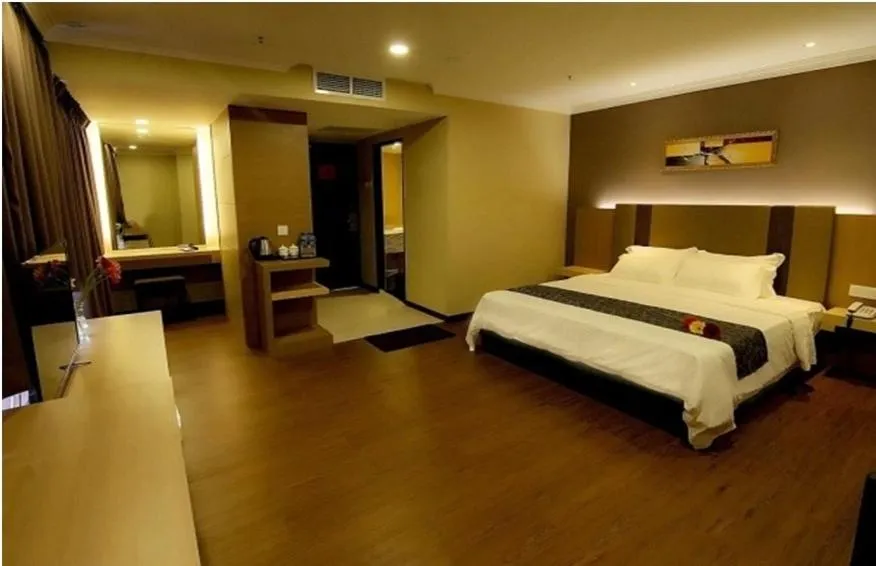 Bed in Hotel Anika Kluang