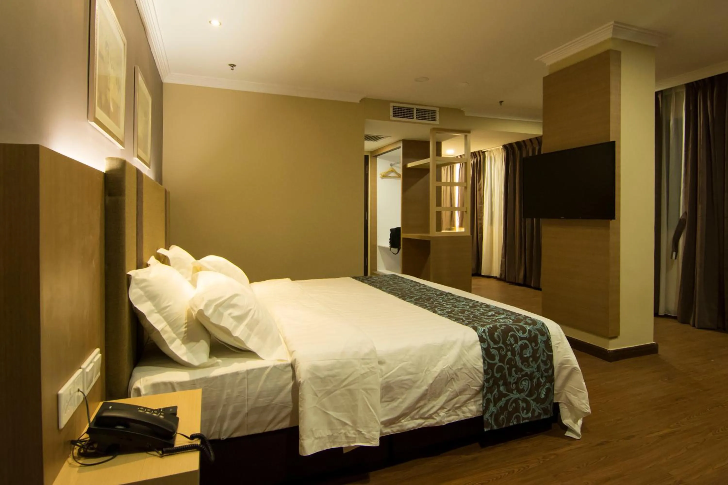 Photo of the whole room, Bed in Hotel Anika Kluang