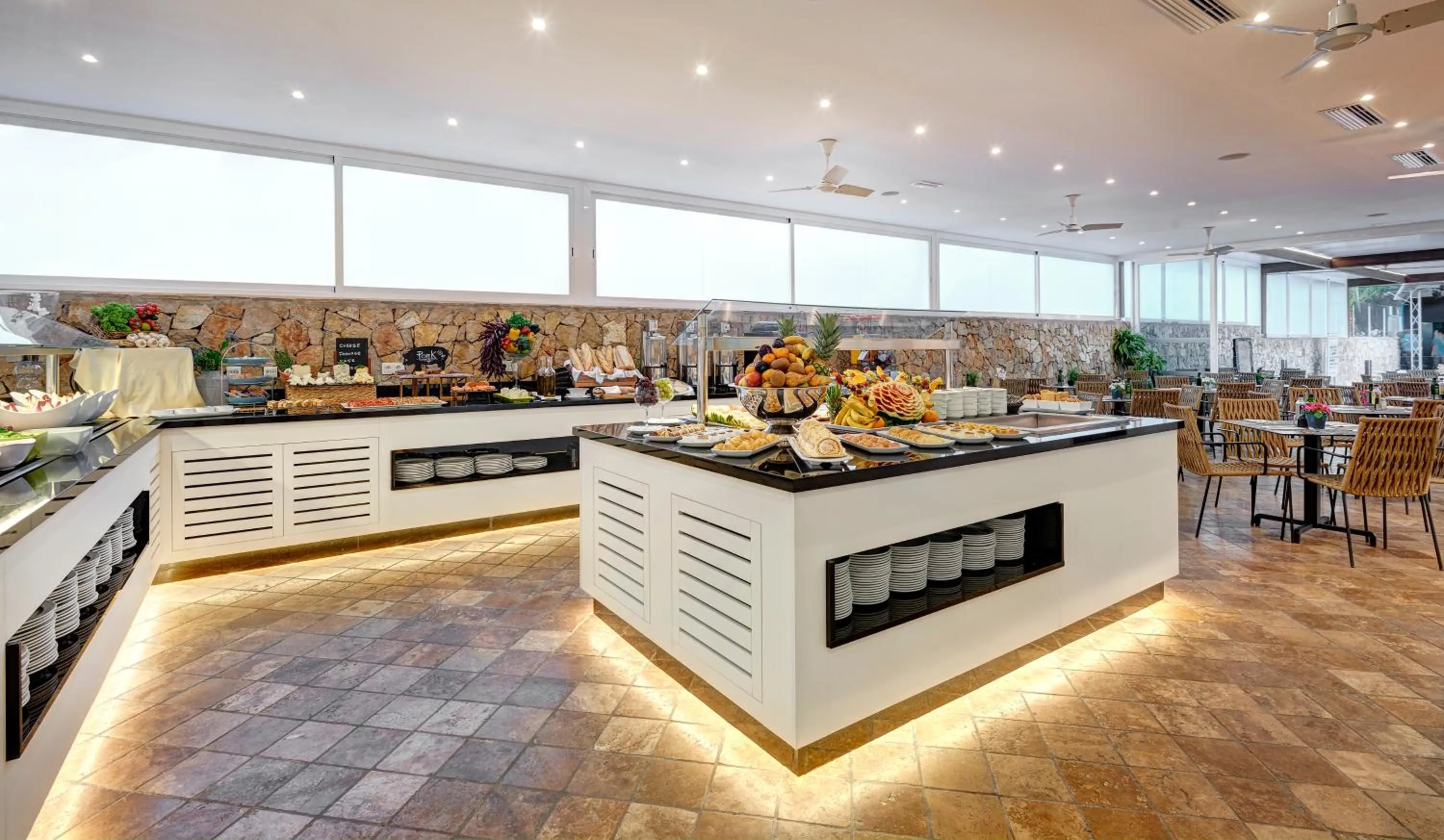 Buffet breakfast in Hotel Cala d'Or Playa