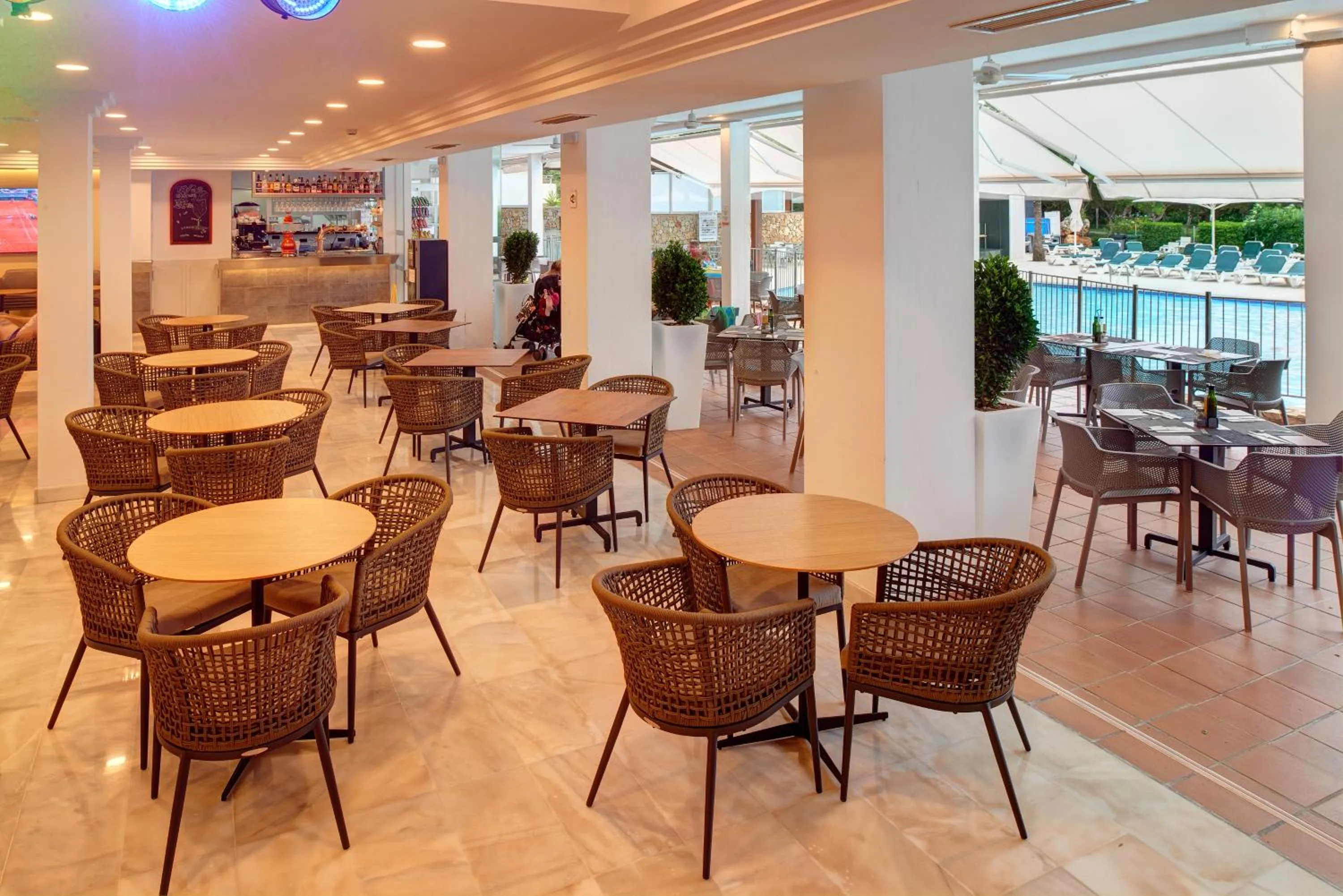 Lounge or bar in Hotel Cala d'Or Playa