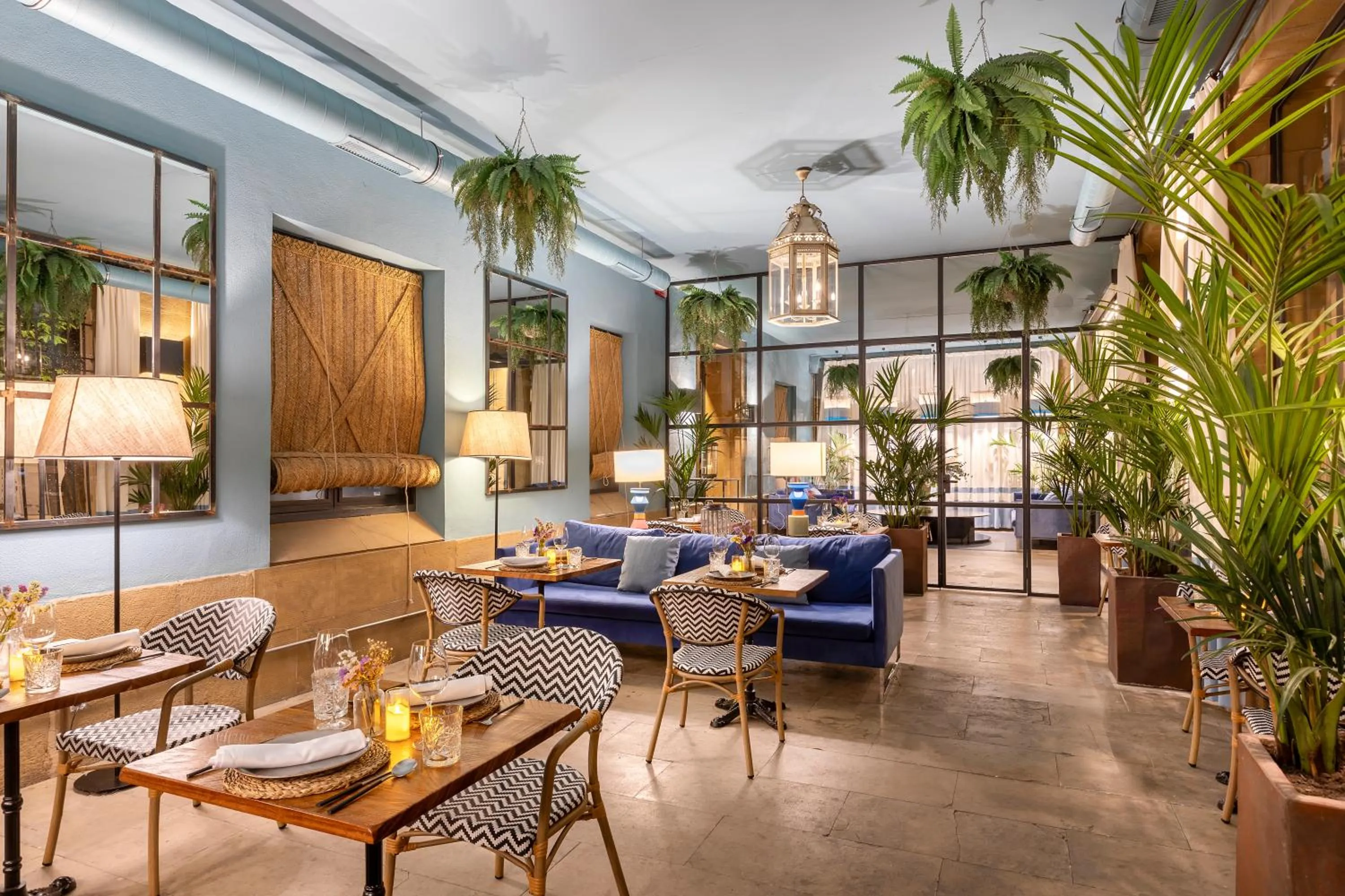 Restaurant/places to eat in Pamplona Catedral Hotel