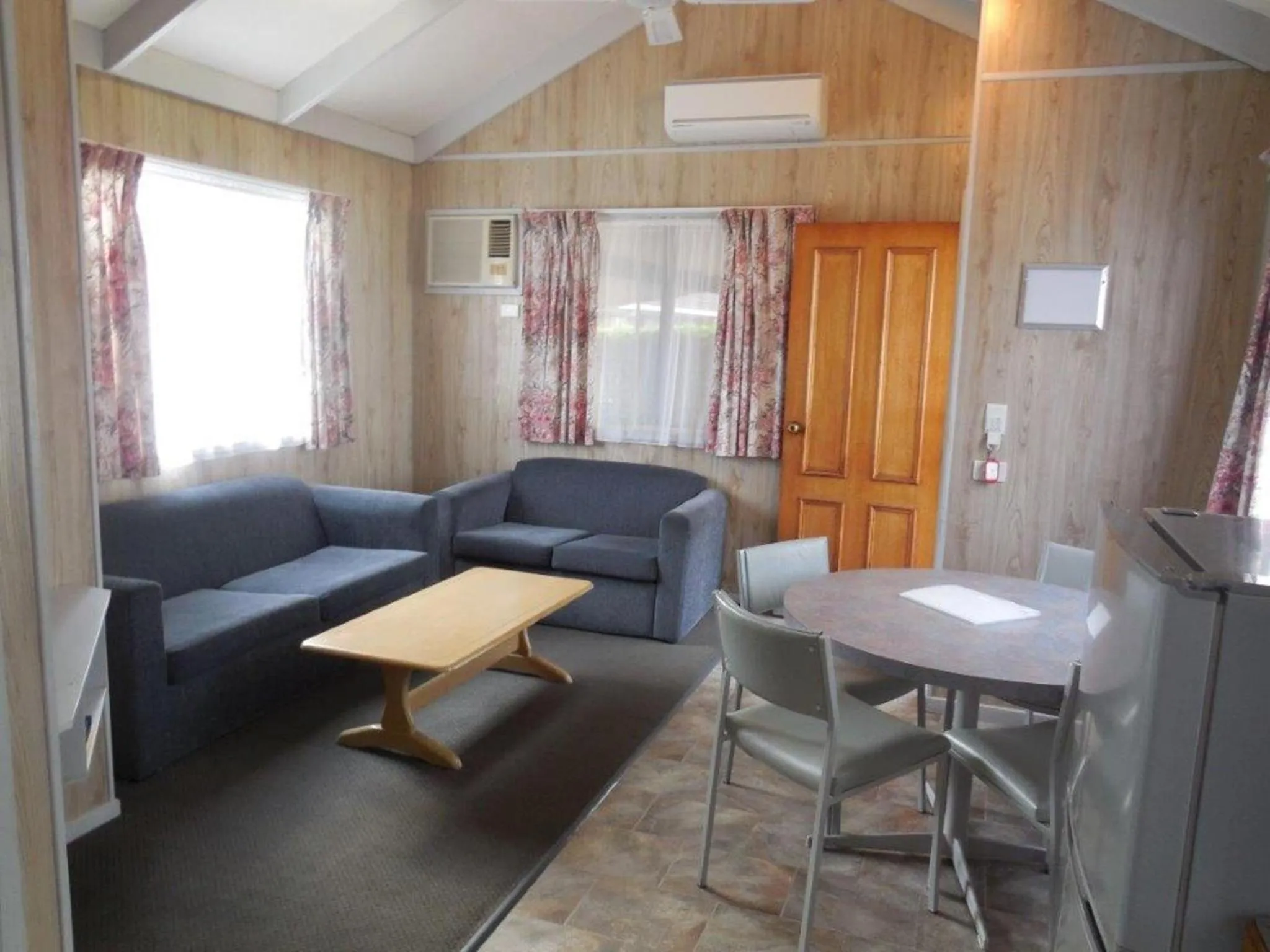 Living room in Wodonga Caravan & Cabin Park