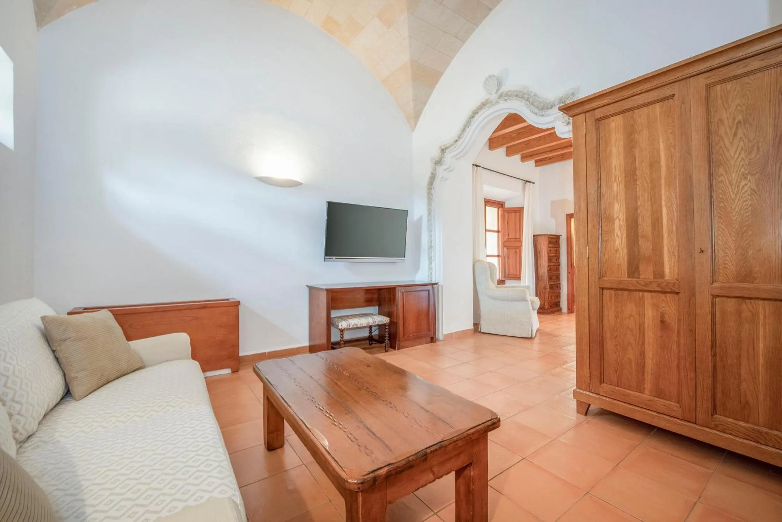 Bedroom in Finca Son Roig by Valentin