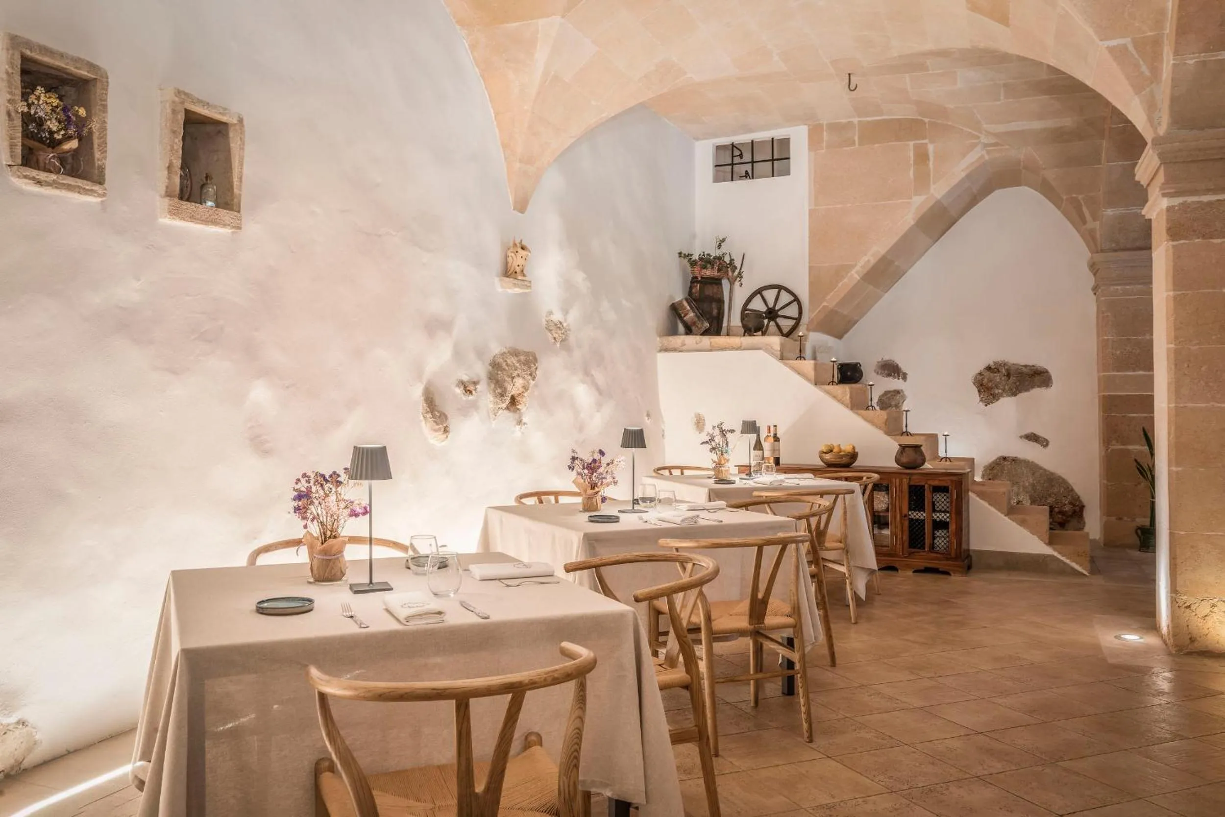 Restaurant/places to eat in Finca Son Roig by Valentin