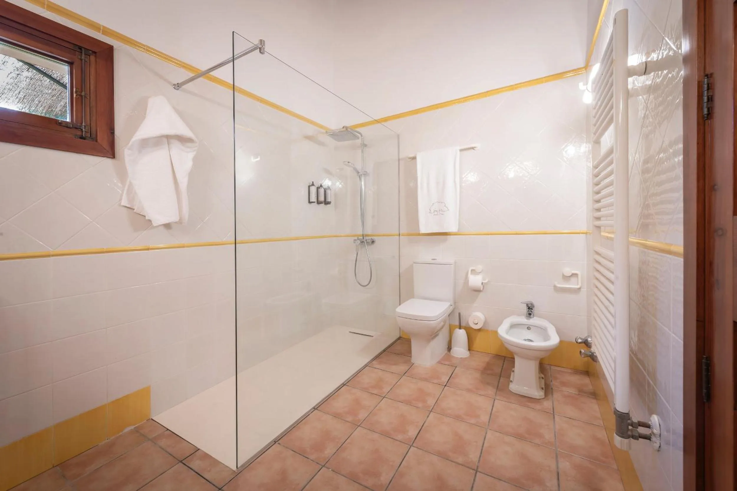 Bathroom in Finca Son Roig by Valentin