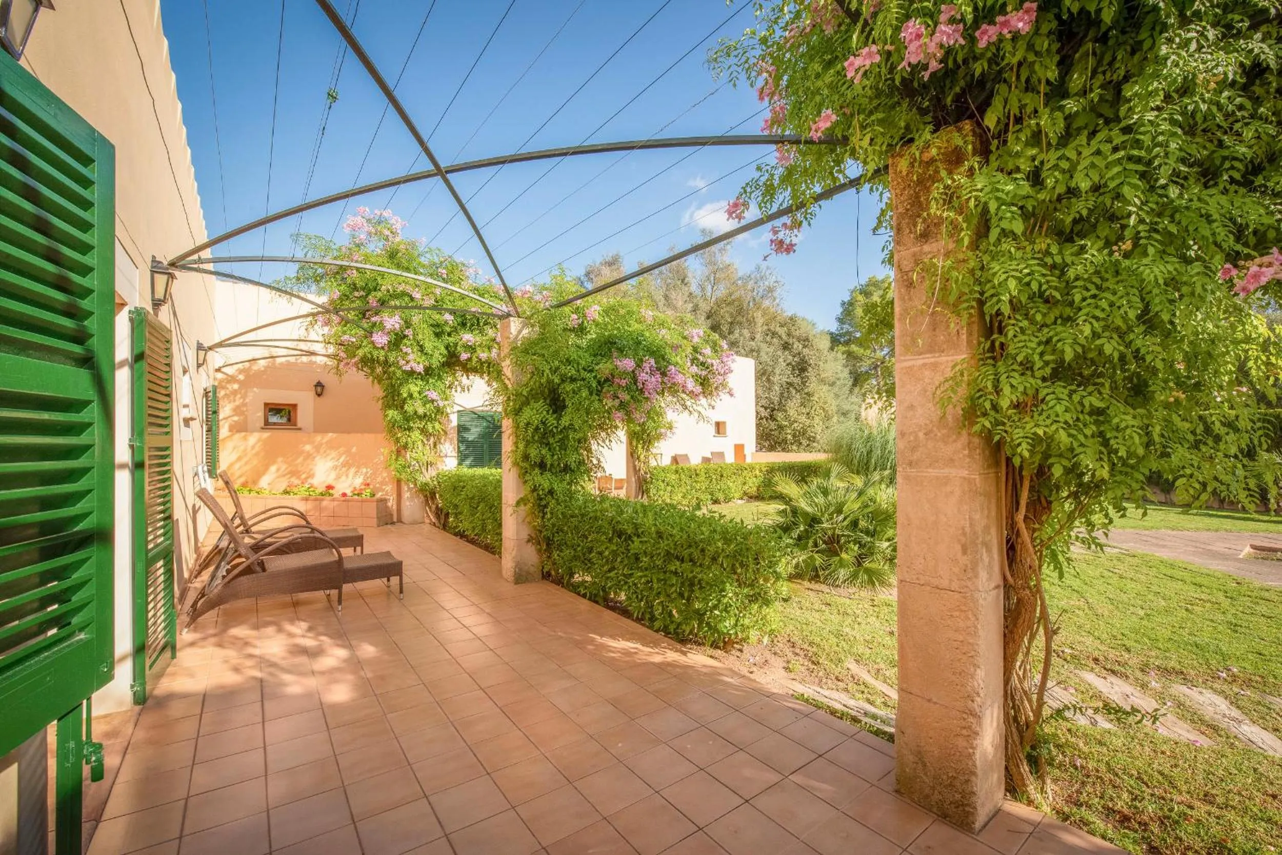 Balcony/Terrace in Finca Son Roig by Valentin